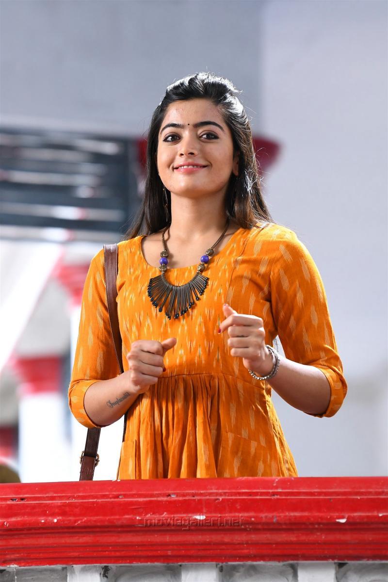 Devadas Actress Rashmika Mandanna Photo HD. New Movie Posters