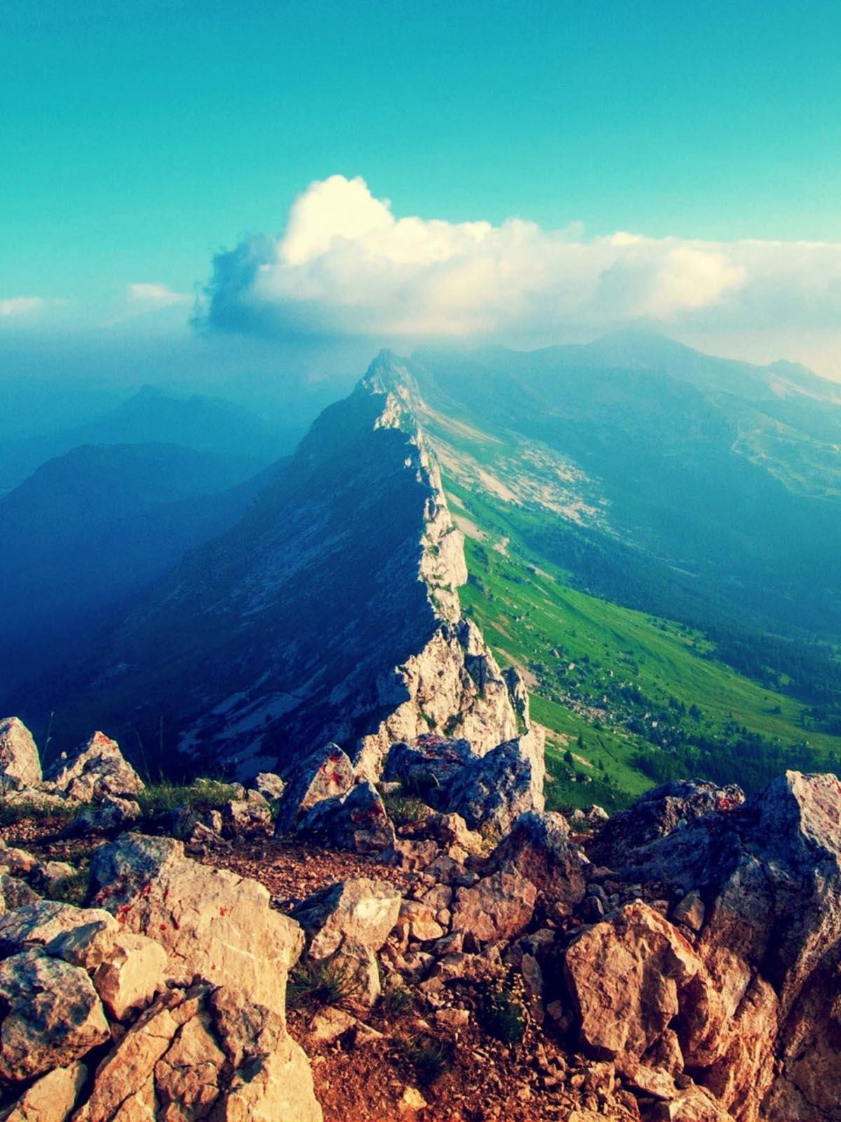 Amazing Mountains Free 4K Ultra HD Mobile Wallpaper