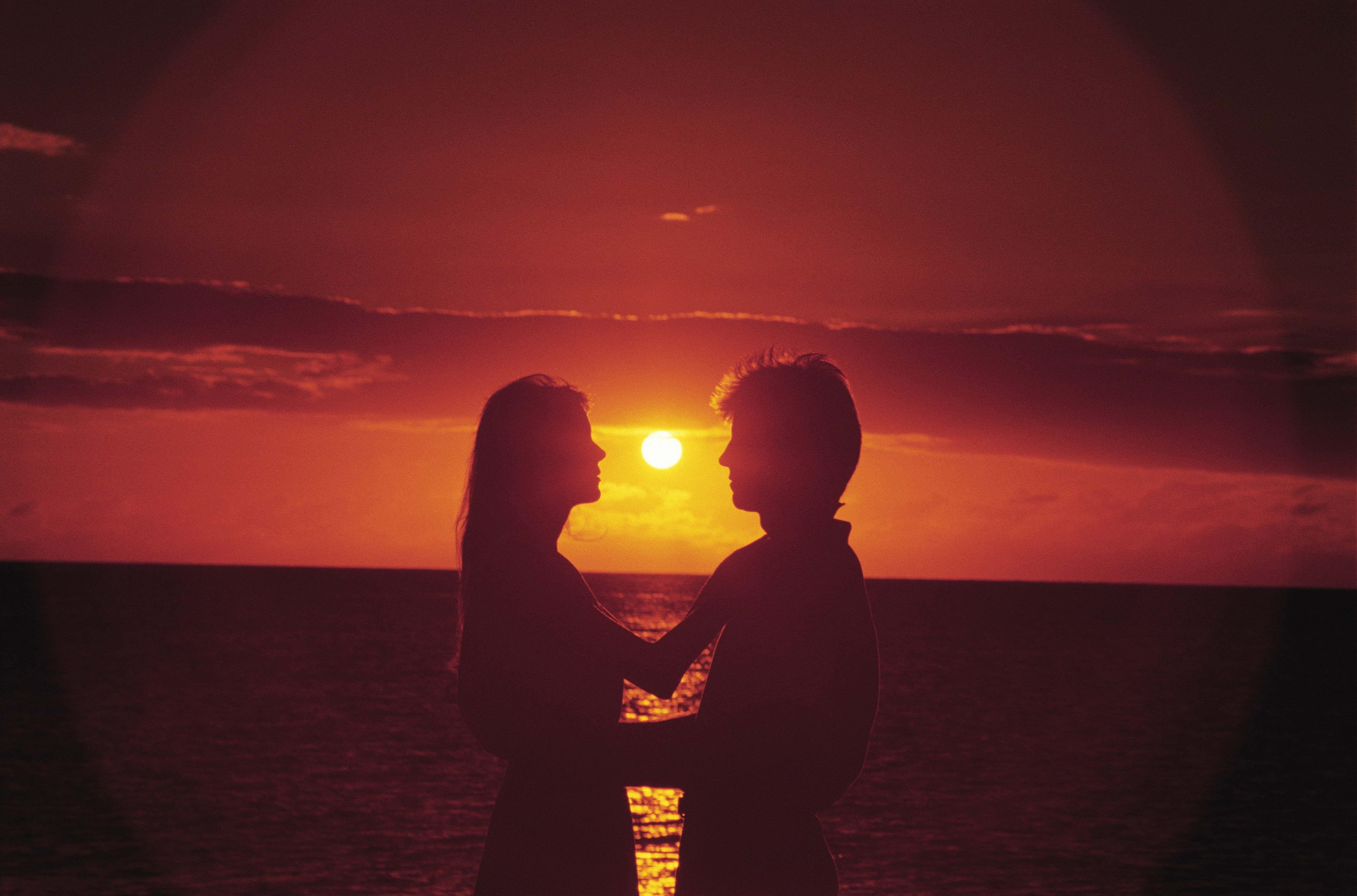 Silhouette photo of man and woman, couple, sun, man, woman, sunset