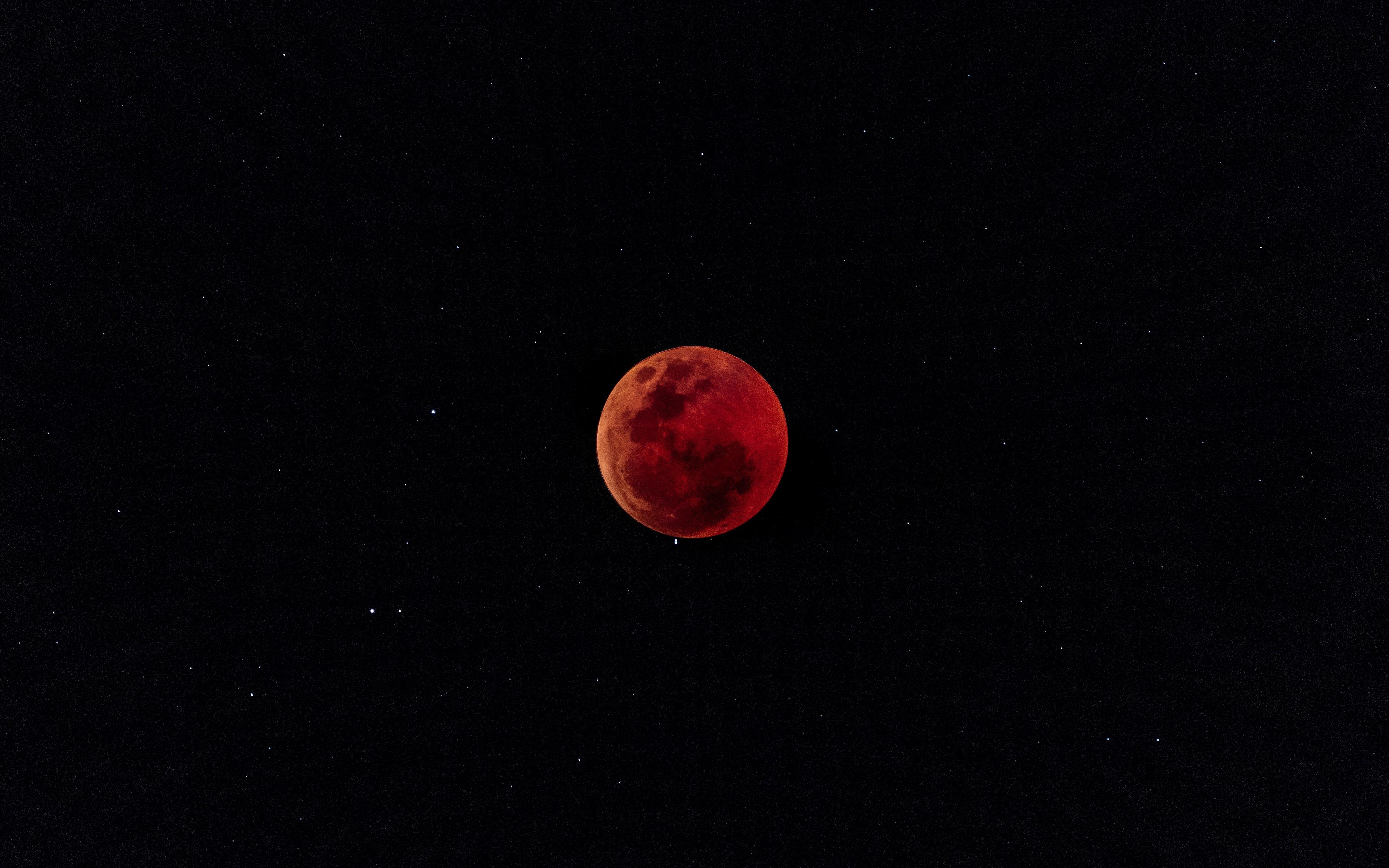 28+] Red Moon Wallpapers