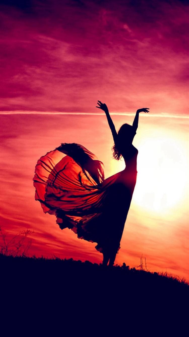 Aesthetic Dancing Sunshine Beauty Girl iPhone 8 Wallpaper Free