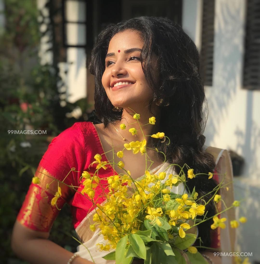 Anupama Parameswaran Beautiful HD Photo & Mobile