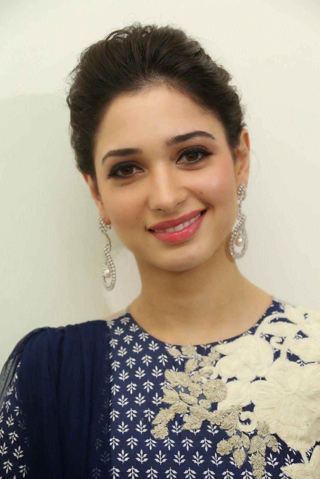 Beautiful Smiling Indian Actress Wallpapers Wallpaper Cave