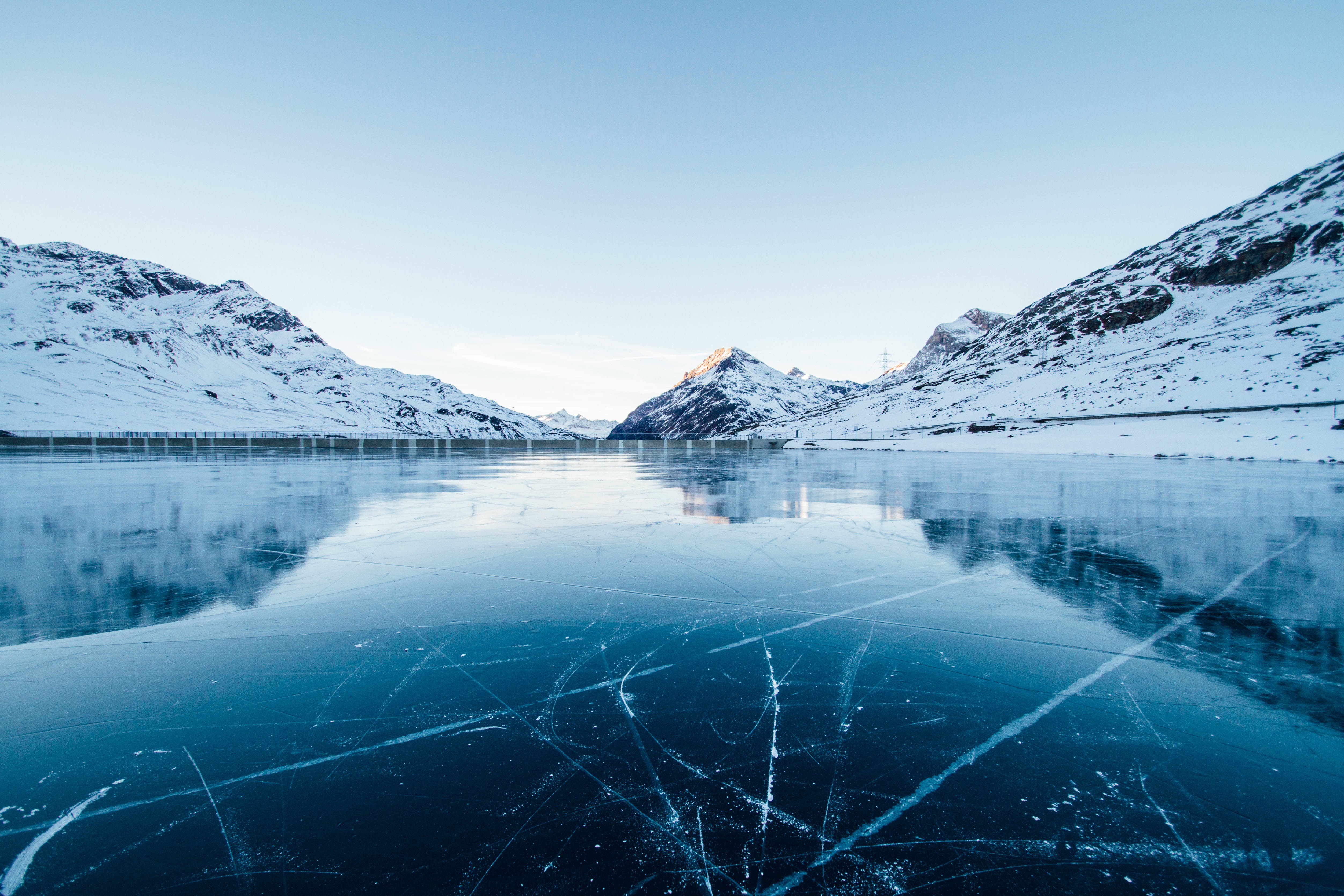 Frozen Lake 4K wallpapers
