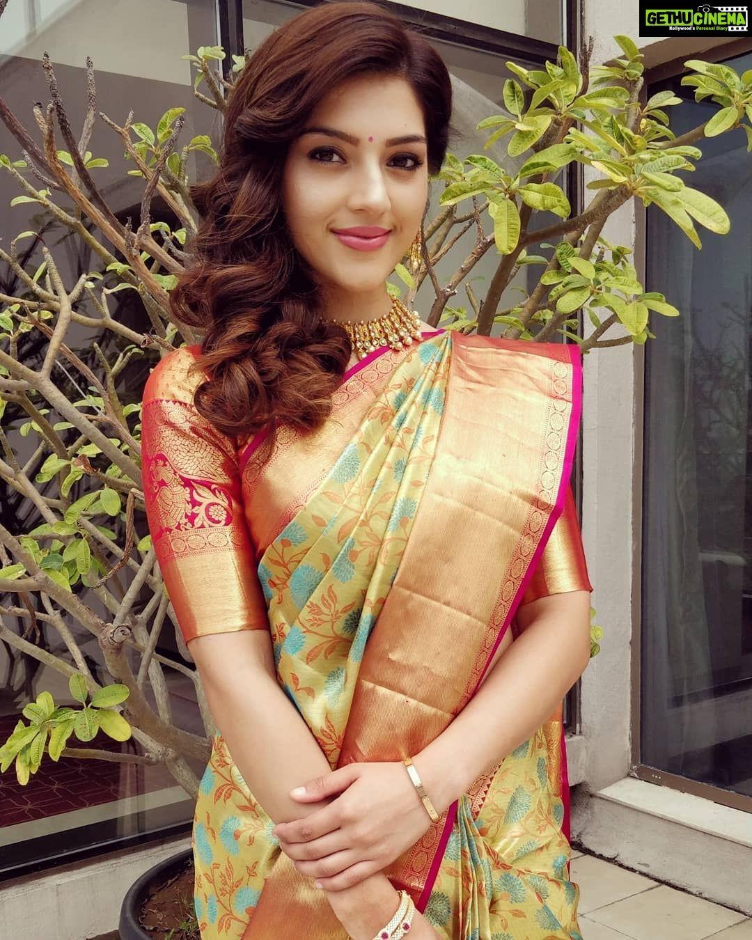 Mehreen Kaur Pirzada Wallpaper Saree Traditional Actress