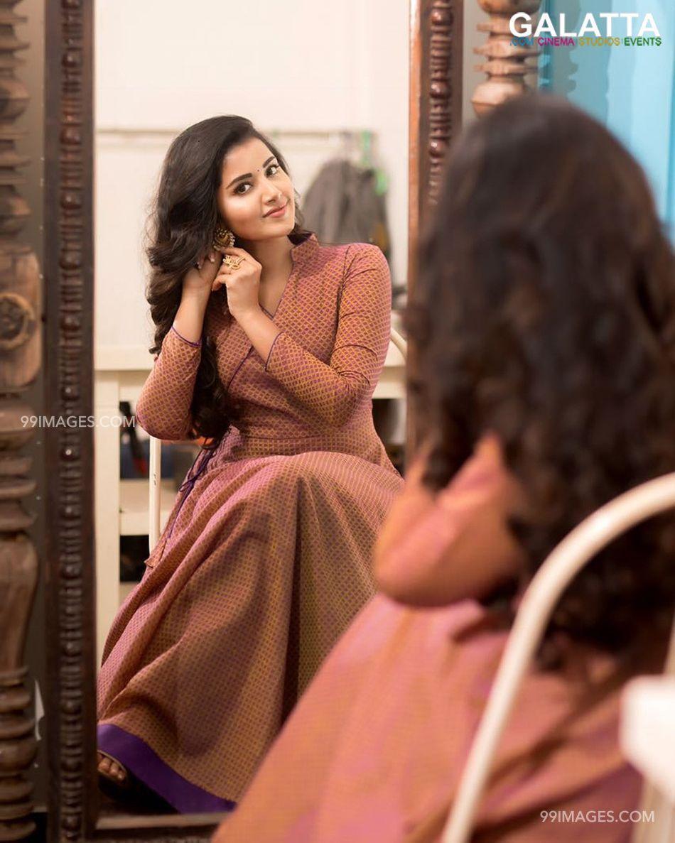 Anupama Parameswaran Hot HD Photo & Mobile Wallpaper, WhatsApp