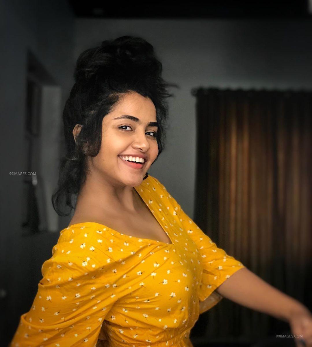 Anupama Parameswaran Hot HD Photo & Mobile Wallpaper