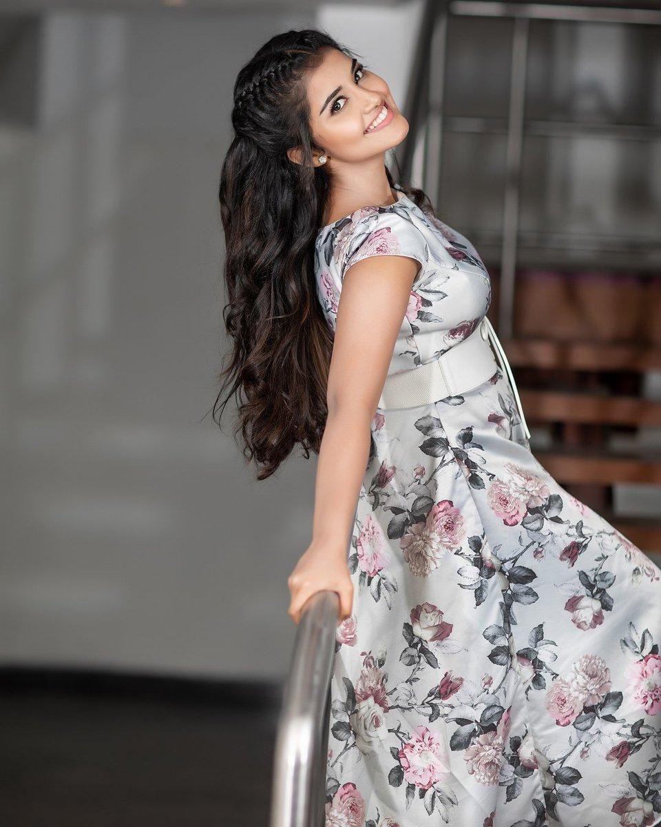 Anupama Parameswaran Beautiful HD Photohoot Stills