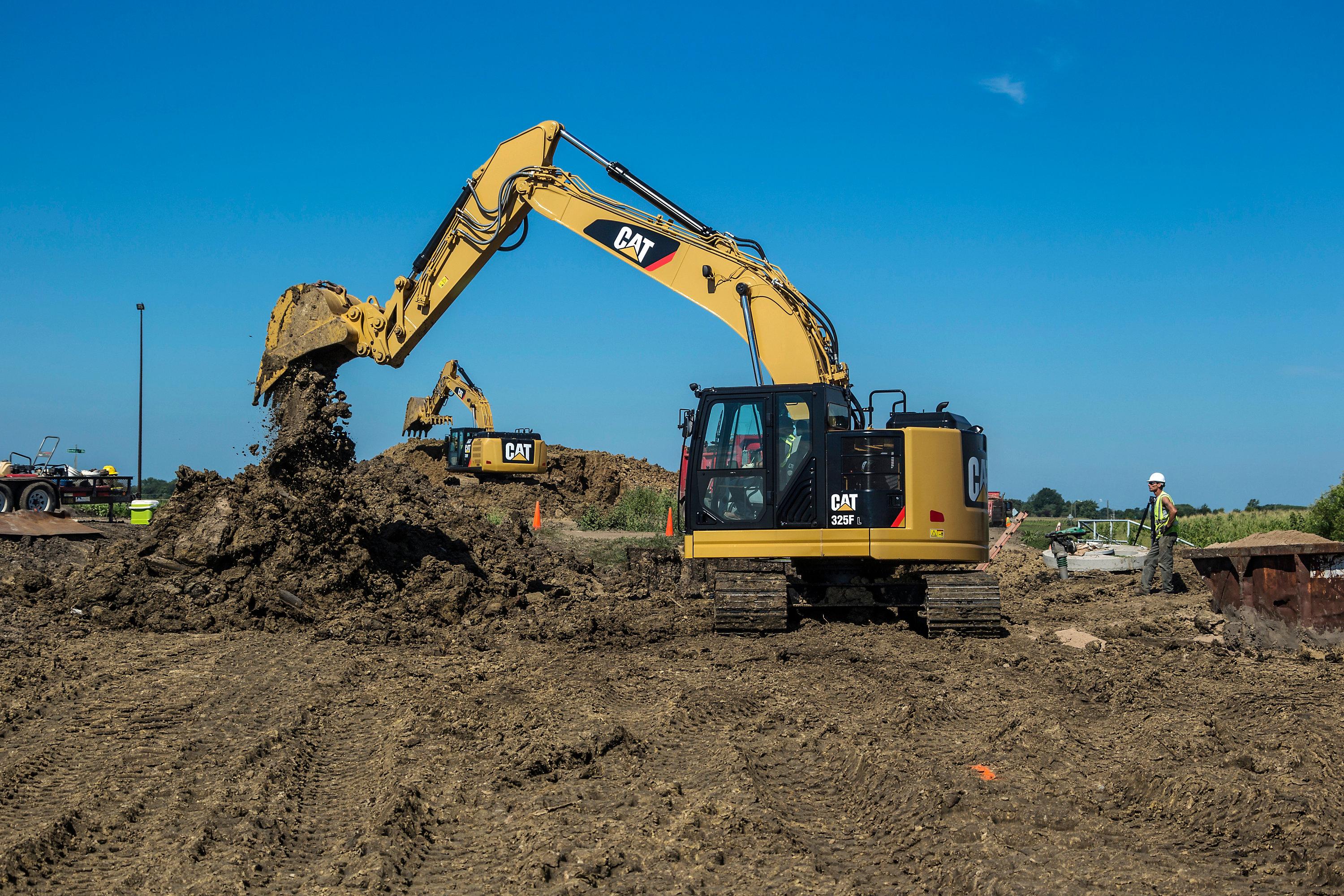 image Soil Excavator 2015 17 Caterpillar 325F L 3000x2000