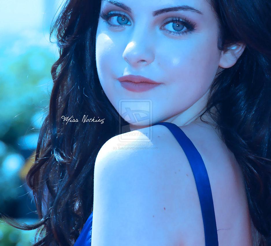 Free download celebrity Gossip Liz Gillies Cool Wallpaper 938x851