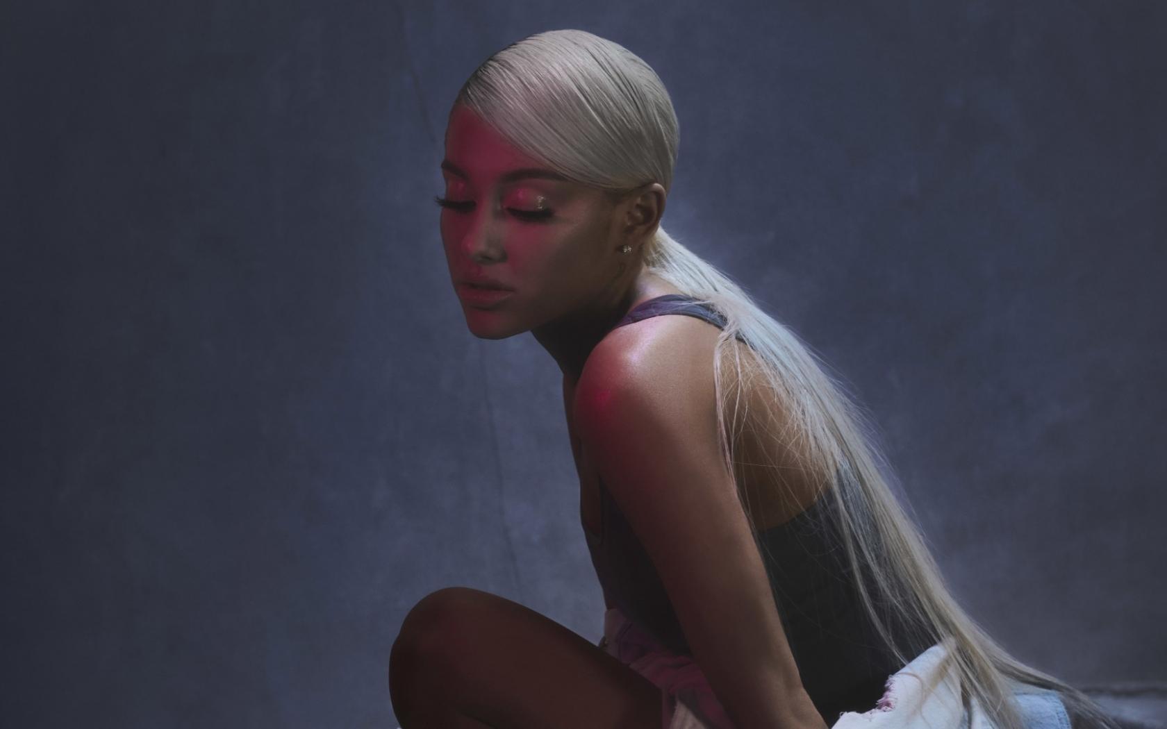 Free download Ariana Grande HD 2018 Wallpaper Stream