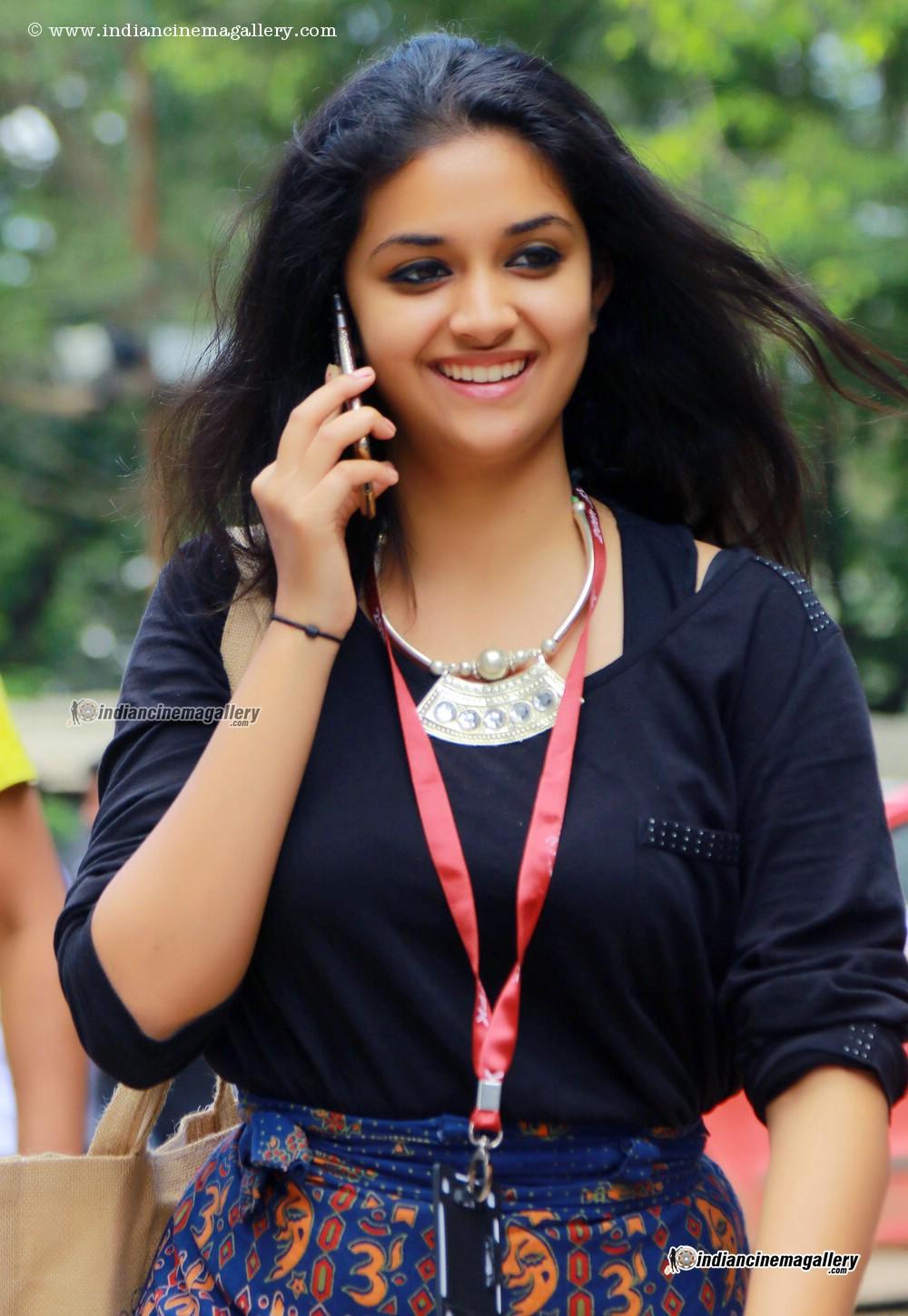 Keerthi Suresh During Iffk 2015 Day 5 1328