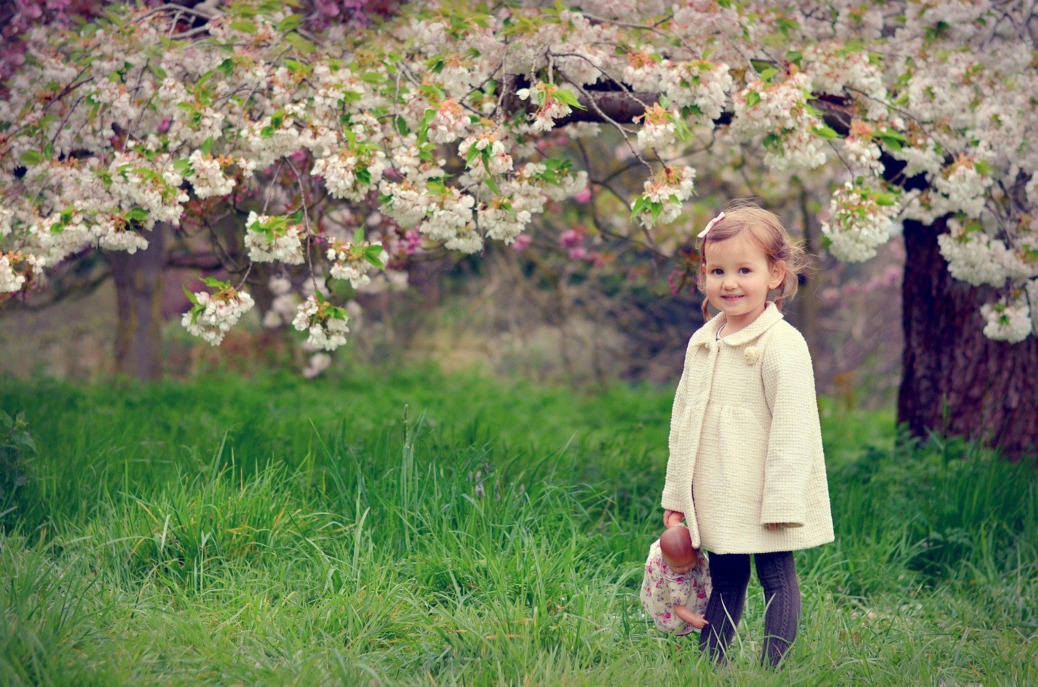 Girl child spring mood flowers joy doll wallpaperx1356