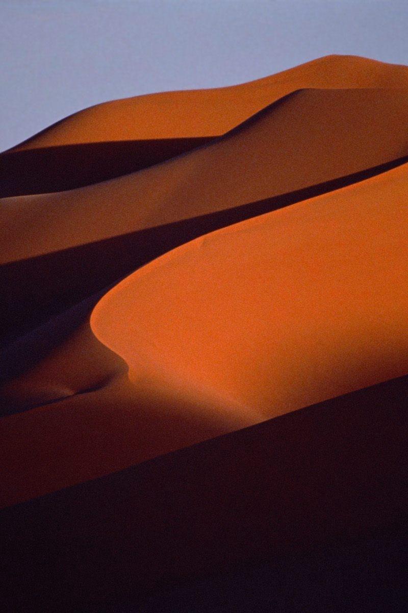 Download wallpaper 800x1200 desert, sand, dunes, mountains, lines