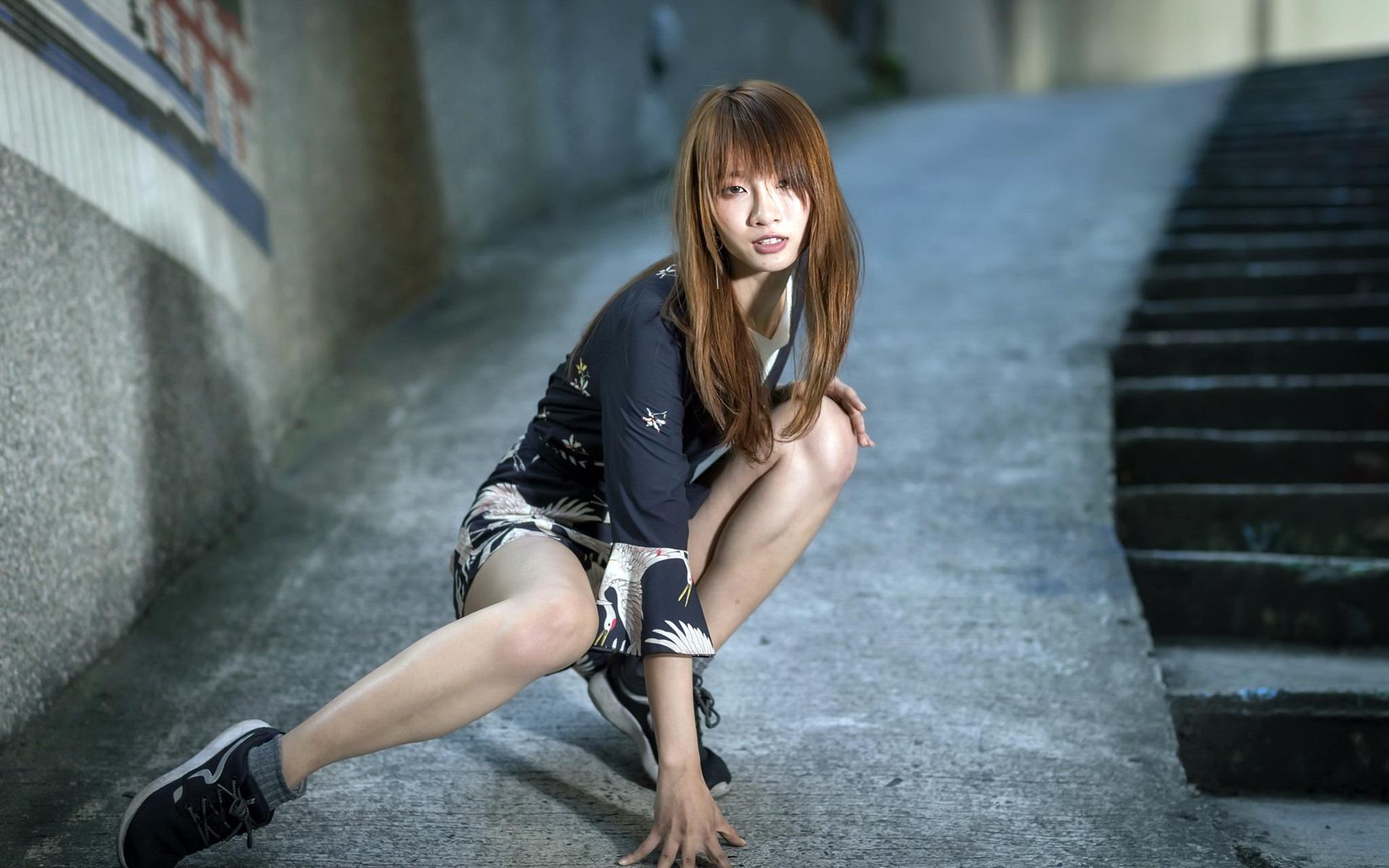 Wallpaper Asian girl, pose, street 1920x1200 HD Picture, Image