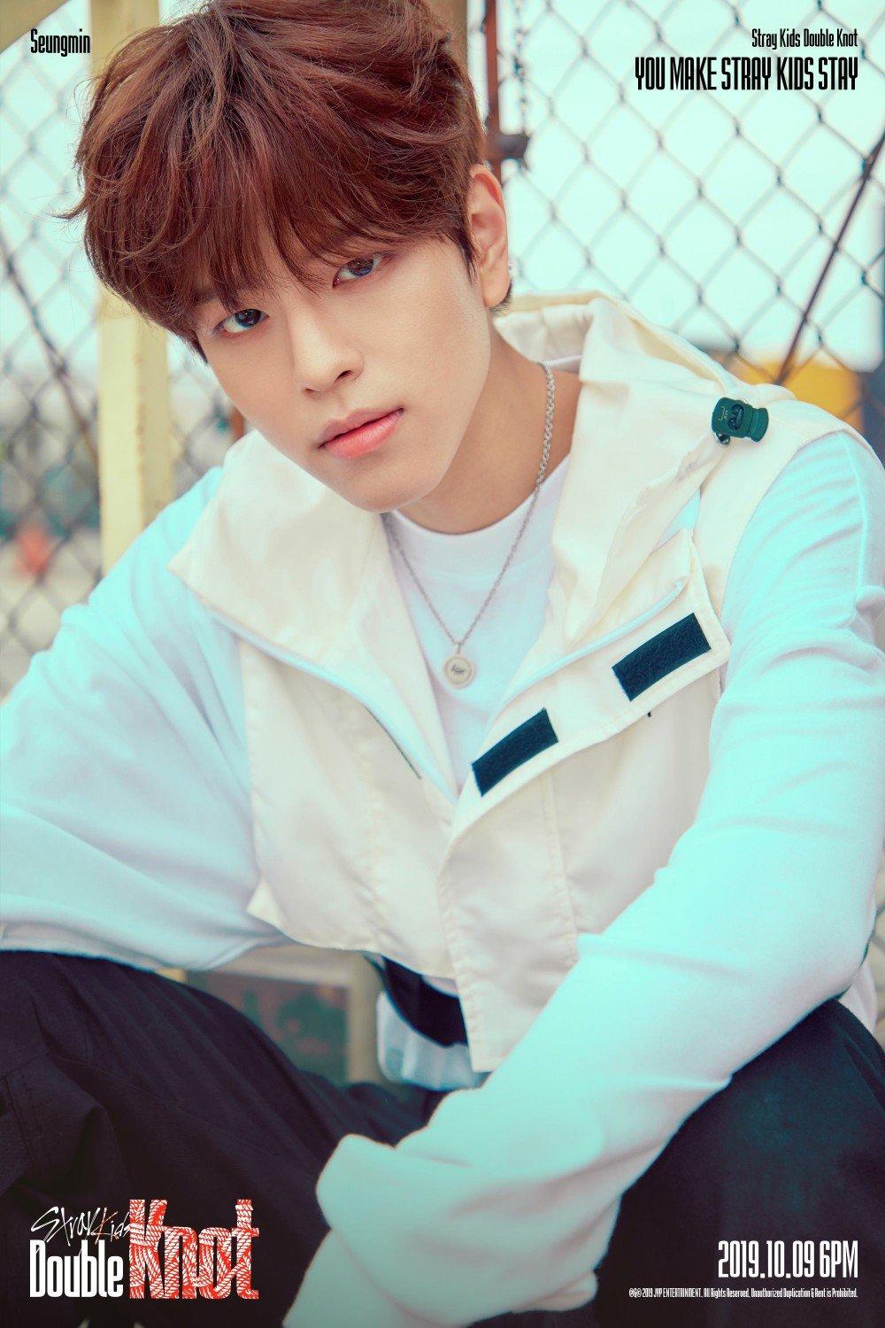 Stray Kids reveal individual teaser image for Seungmin, Hyunjin