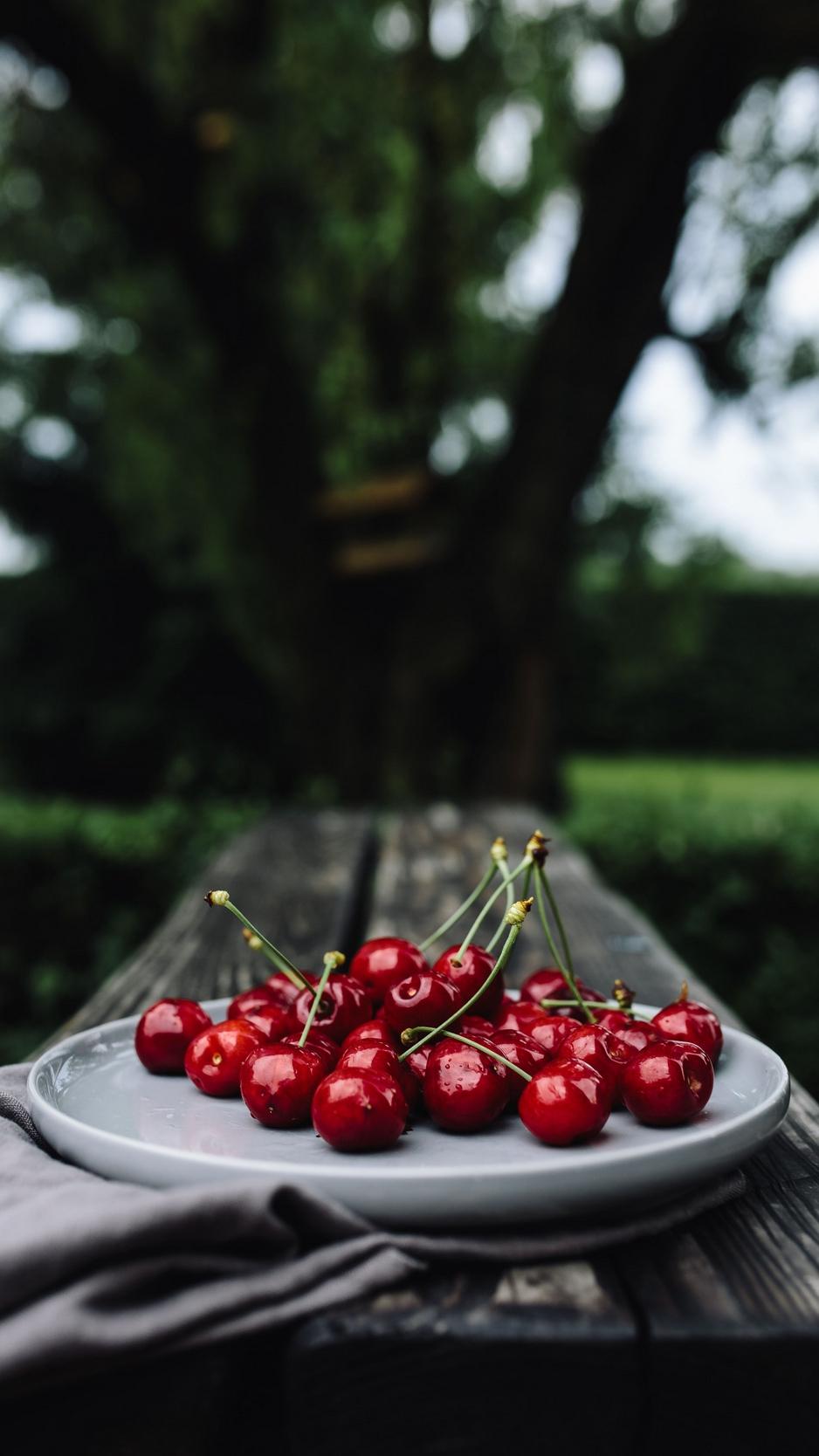 Wallpaper Cherries, Cherry, Dish, Motion Blur Cherry