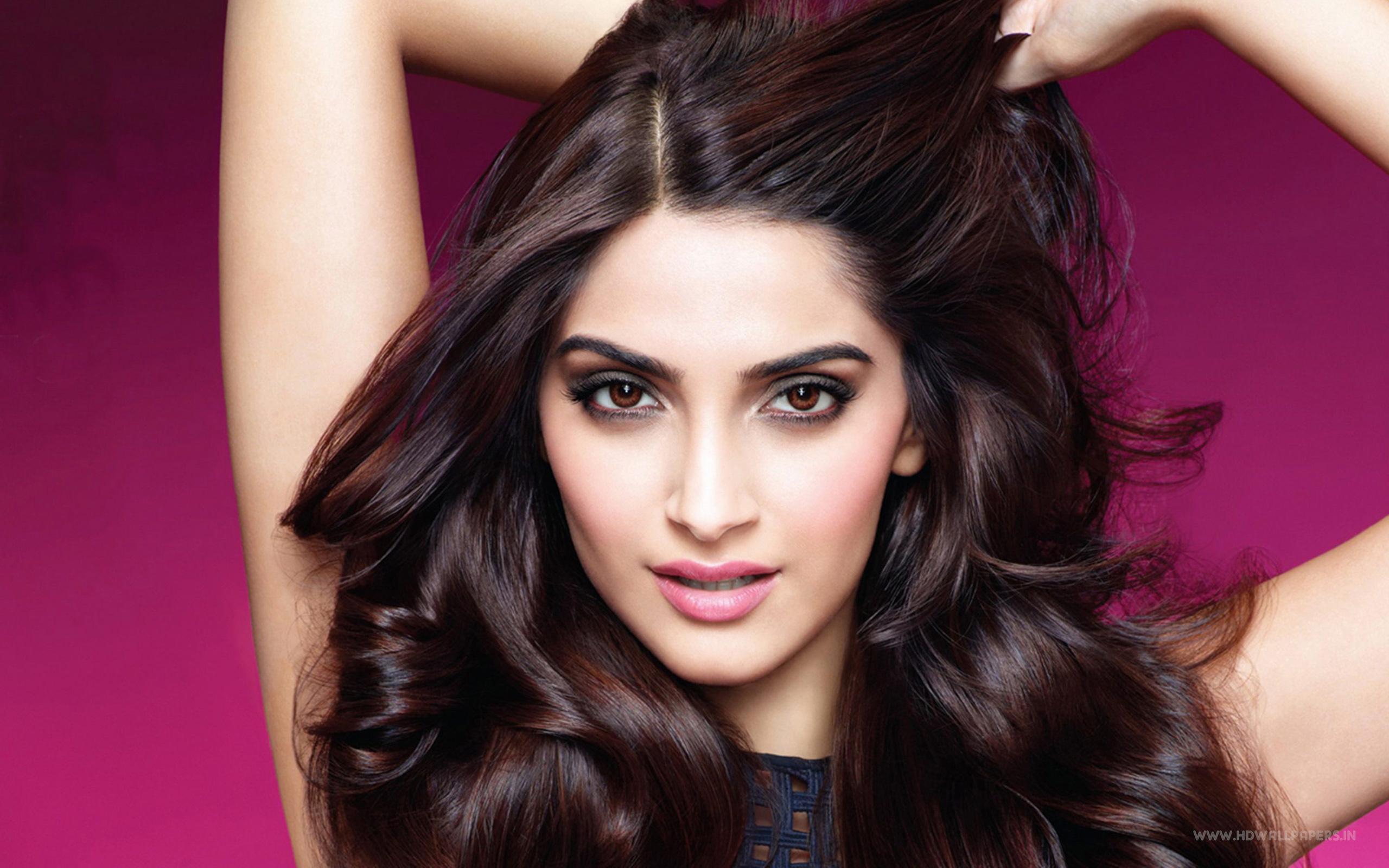 Sonam Kapoor India Wallpaper