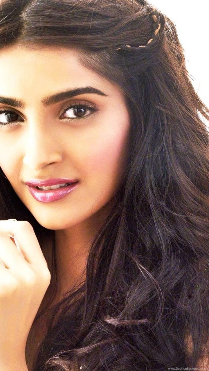 Sonam Kapoor HD Wallpaper Wallpaper & Background