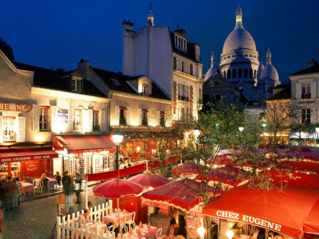 Paris sidewalk cafes near Sacre Coeur. Paris travel, France
