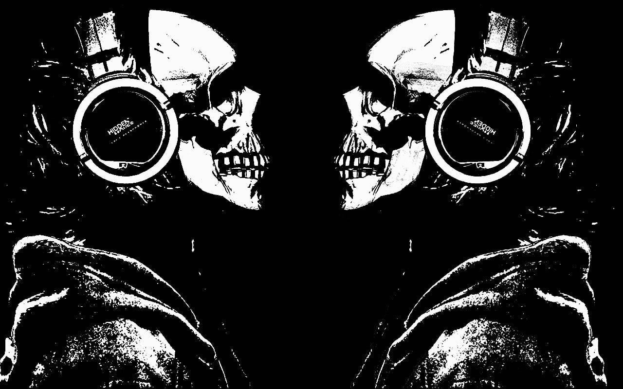 Two human skeleton wearing headphones illustration, skull