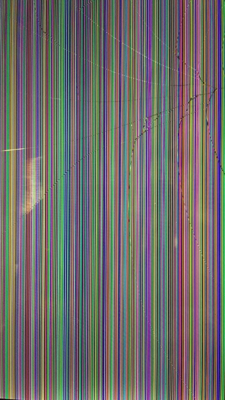 When my phone breaks, I make it my next wallpaper