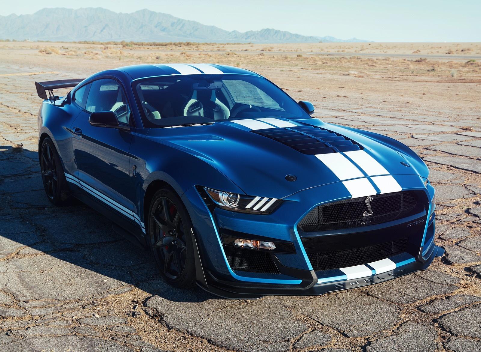 2020 Ford Mustang Shelby GT500 Front Three