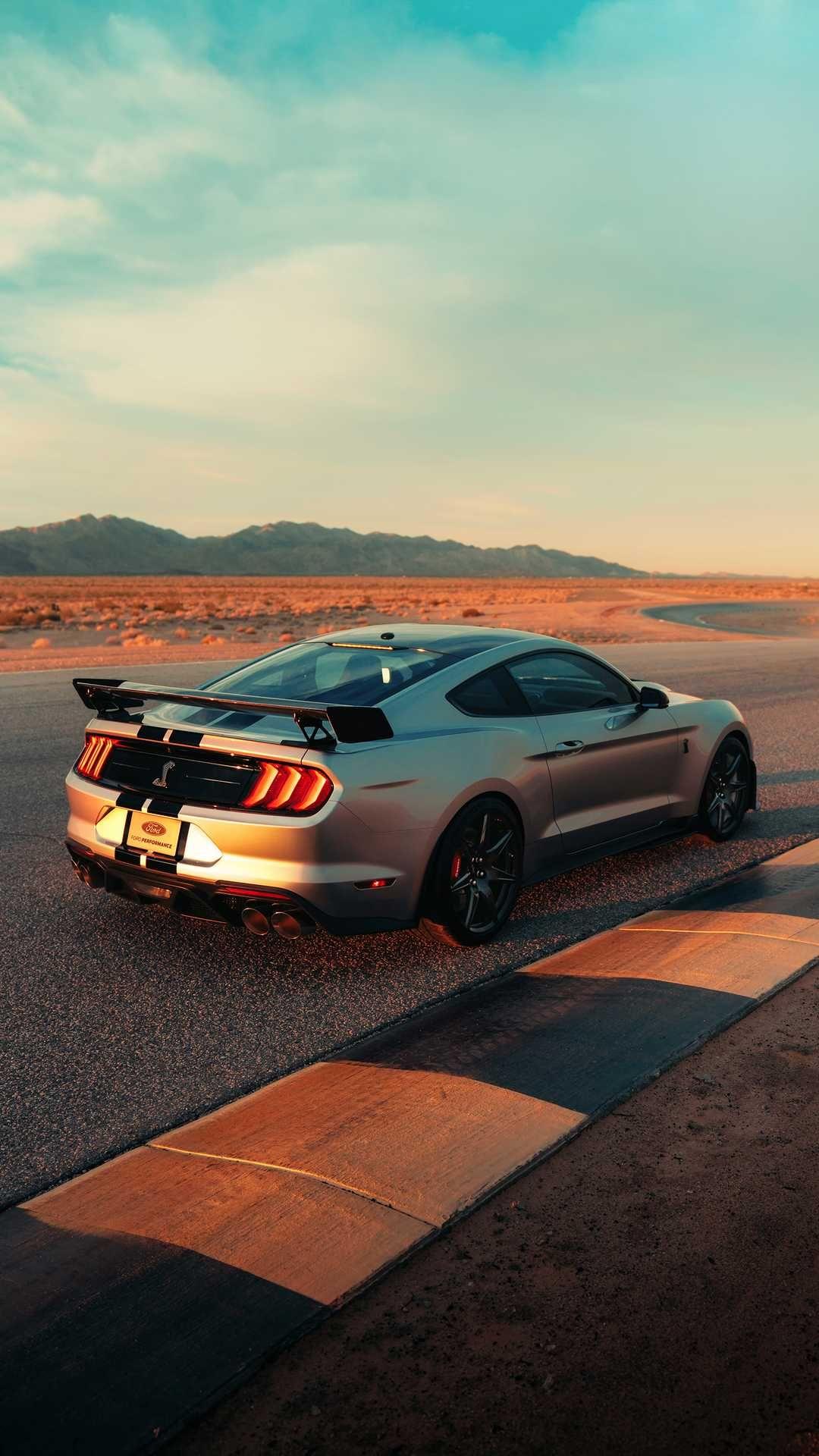 New, 2020 Ford Mustang Shelby GT500, silver side