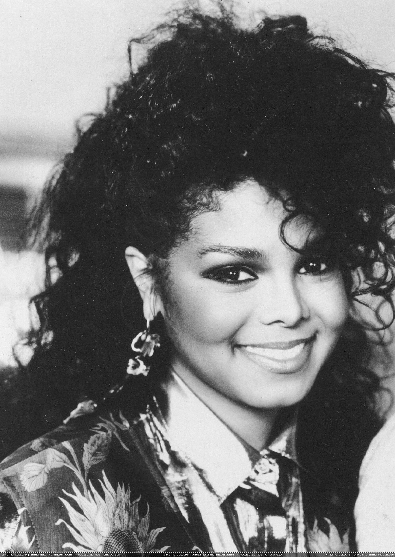 Stunning Janet :) Jackson Photo