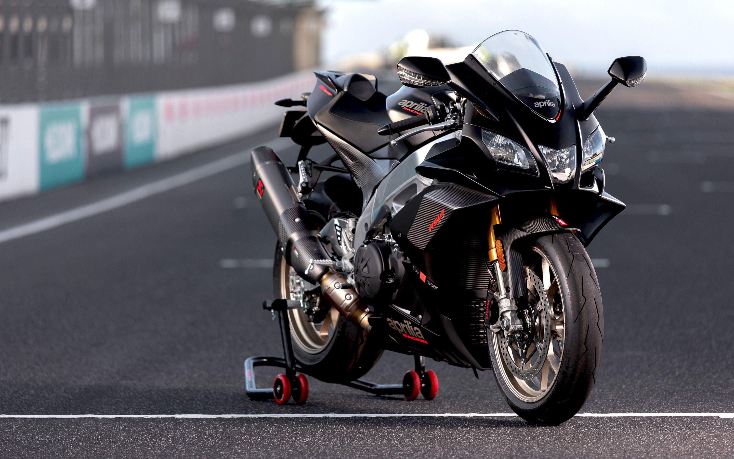 Download wallpaper Aprilia RSV4 RR, 2019, black sport bike