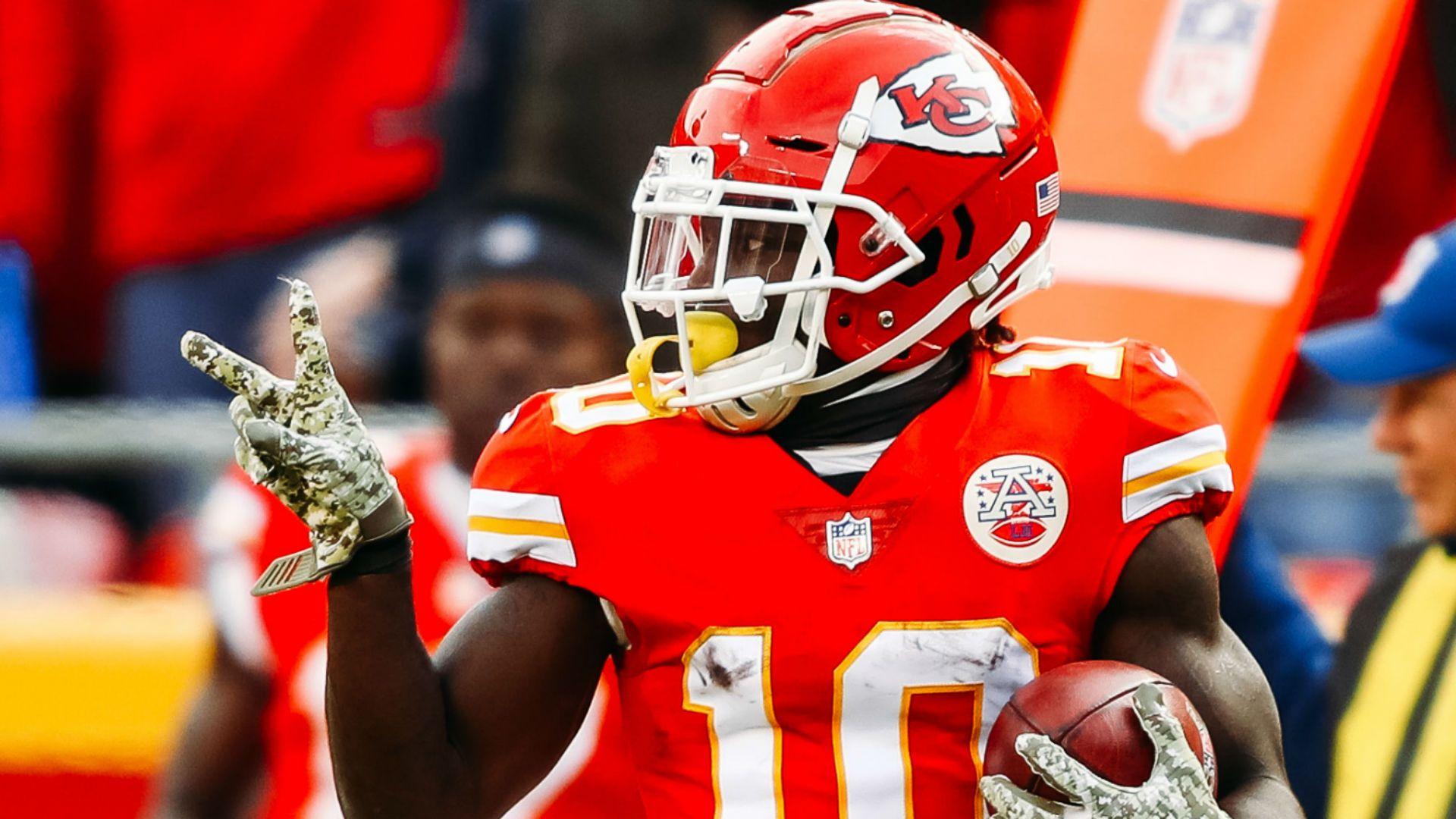 Chronology of Tyreek Hill problems: from an arrest for domestic
