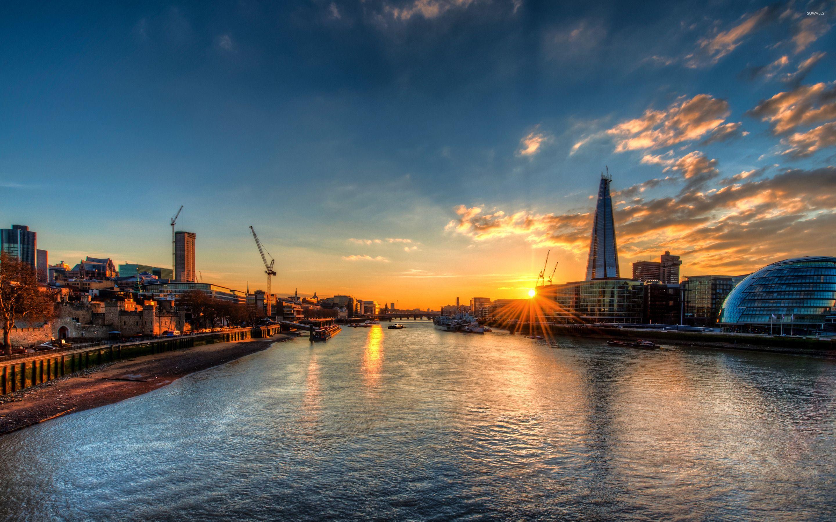 Sunset over the river Thames wallpaper wallpaper