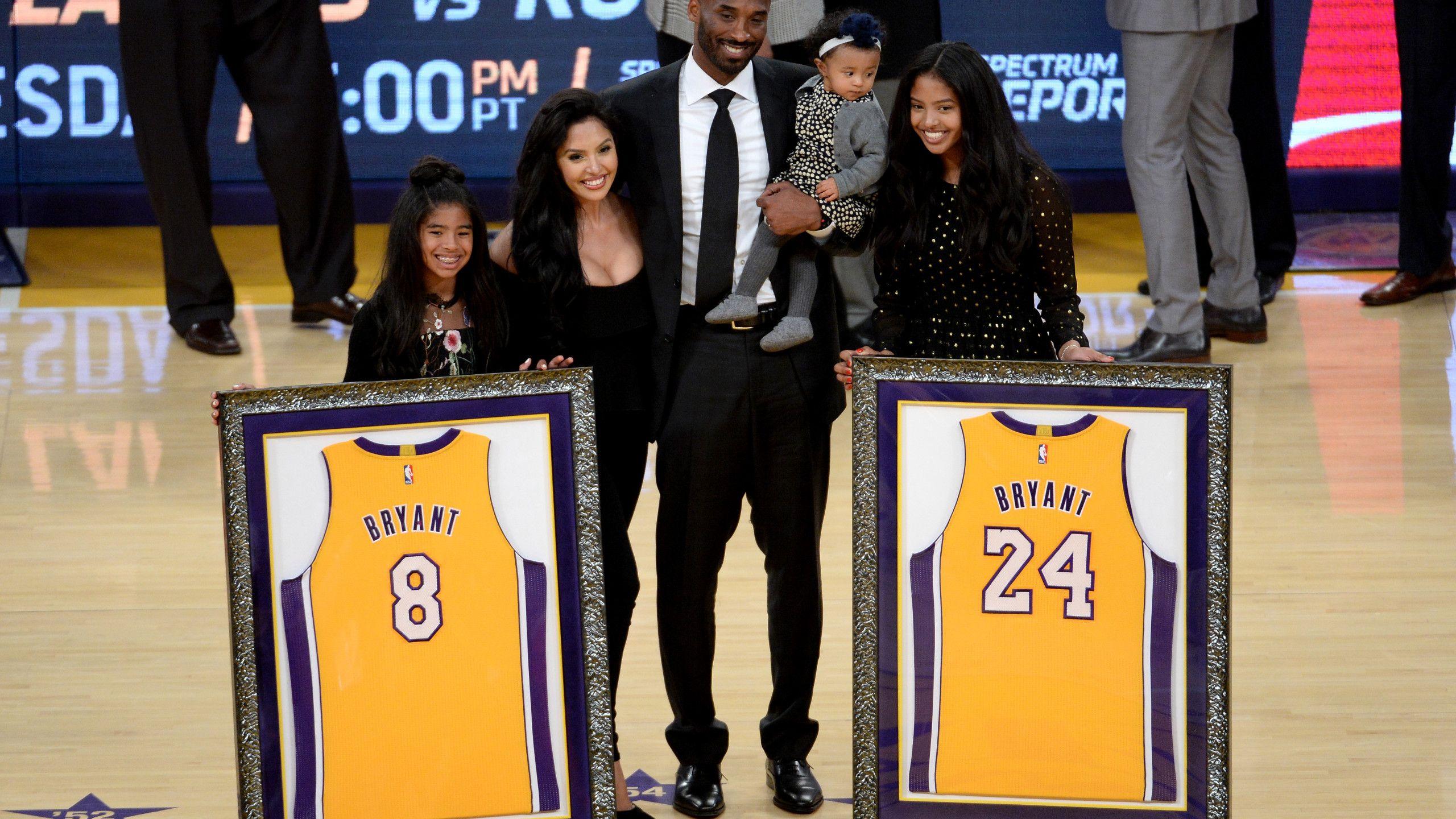 Kobe Bryant to be posthumously inducted into Basketball Hall of
