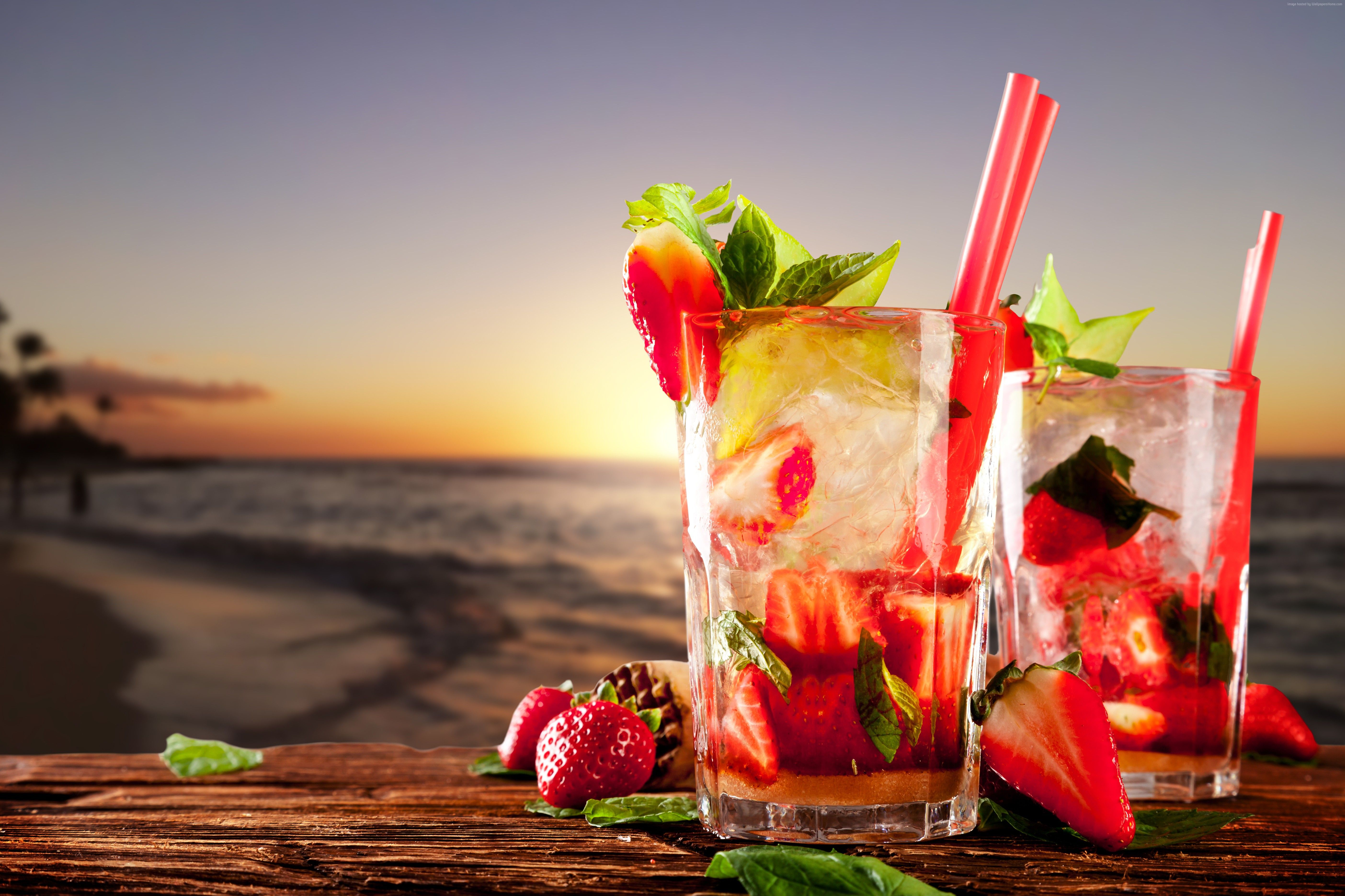 #tropical, #cocktails, #mint, #fruit, #beach, #ice