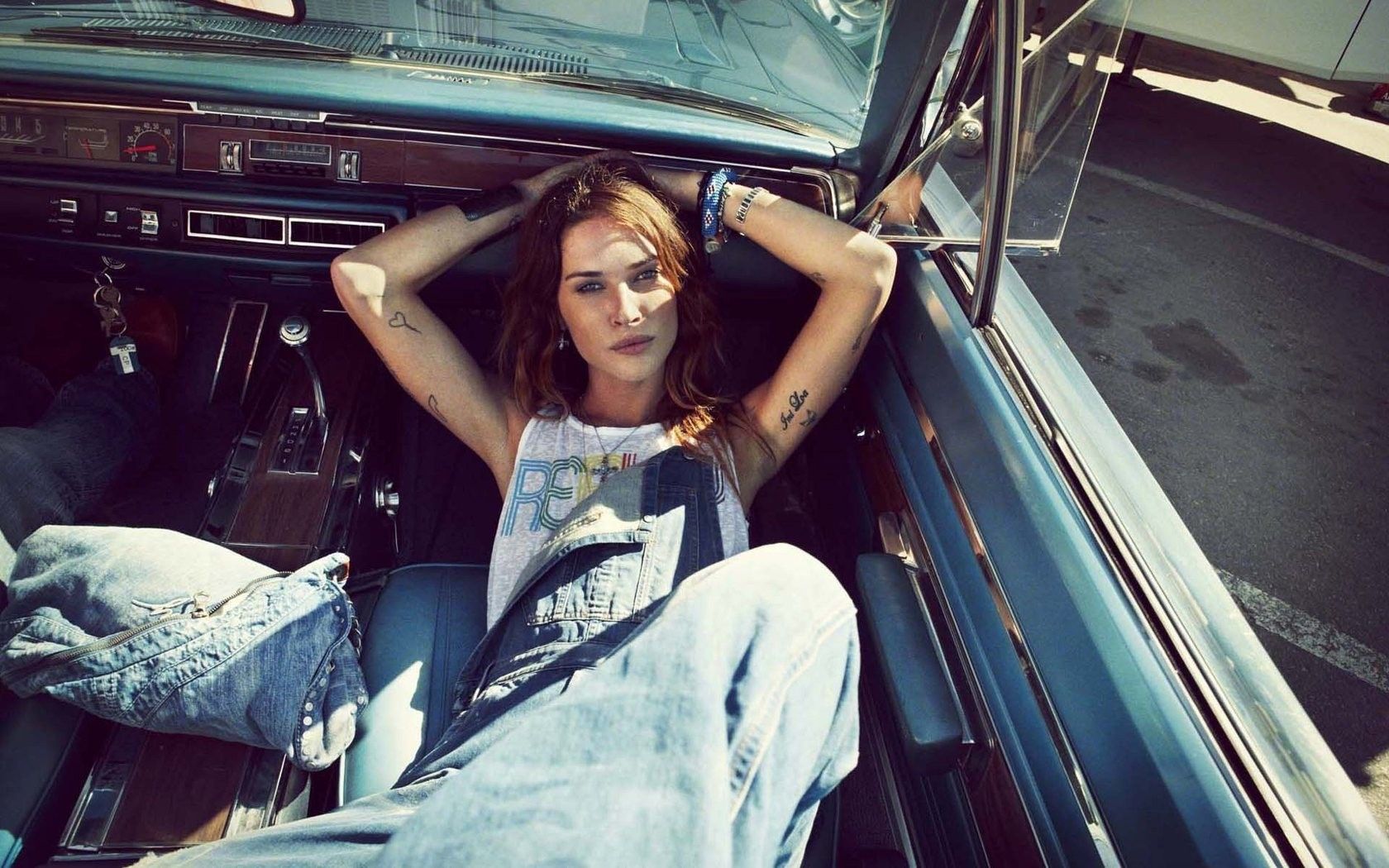 brunettes, women, artistic, photography, models, girls with cars