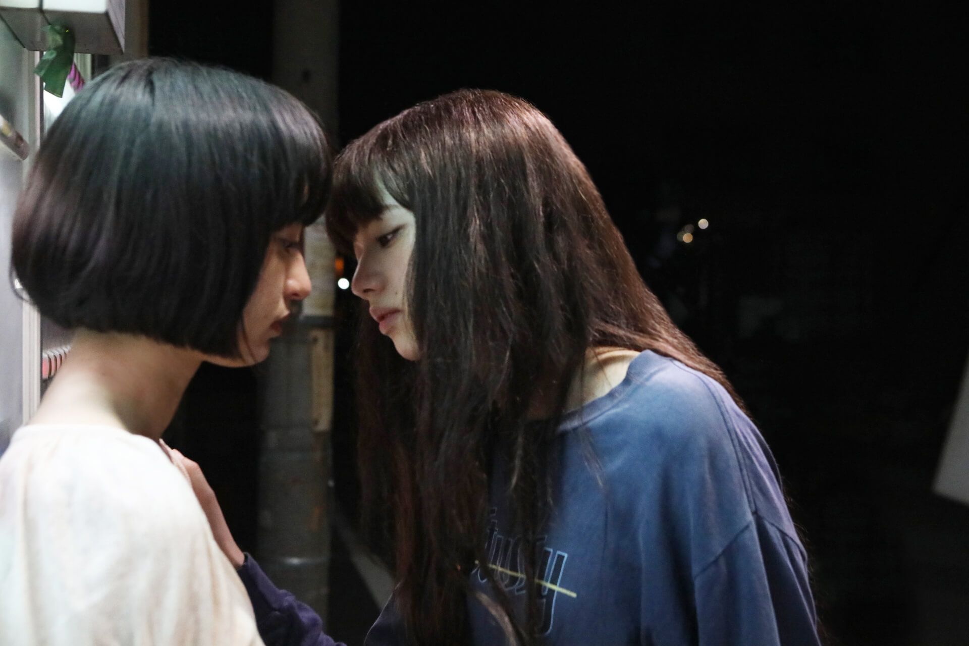 Nana Komatsu & Mugi Kadowaki Kiss in New for 'Sayonara