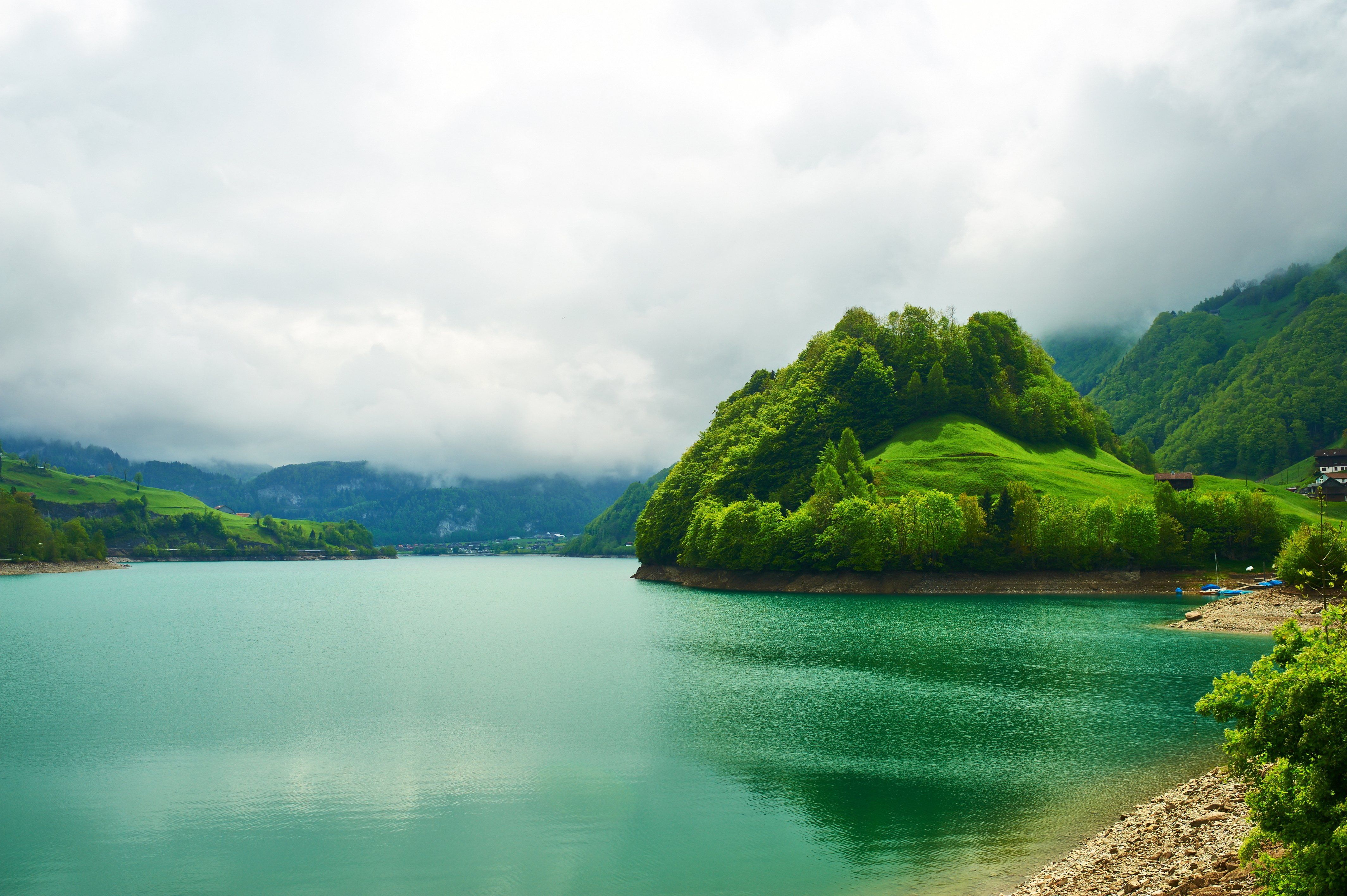 Emerald mountain lake HD wallpaper free download
