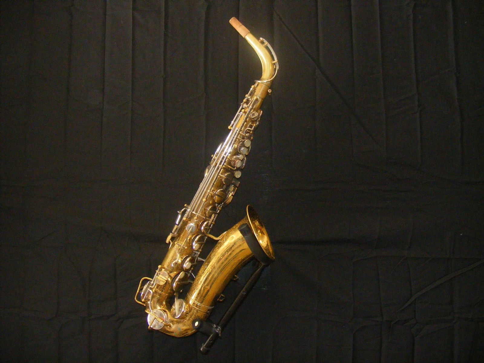 Alto Saxophone Wallpaper. Rialto Bridge