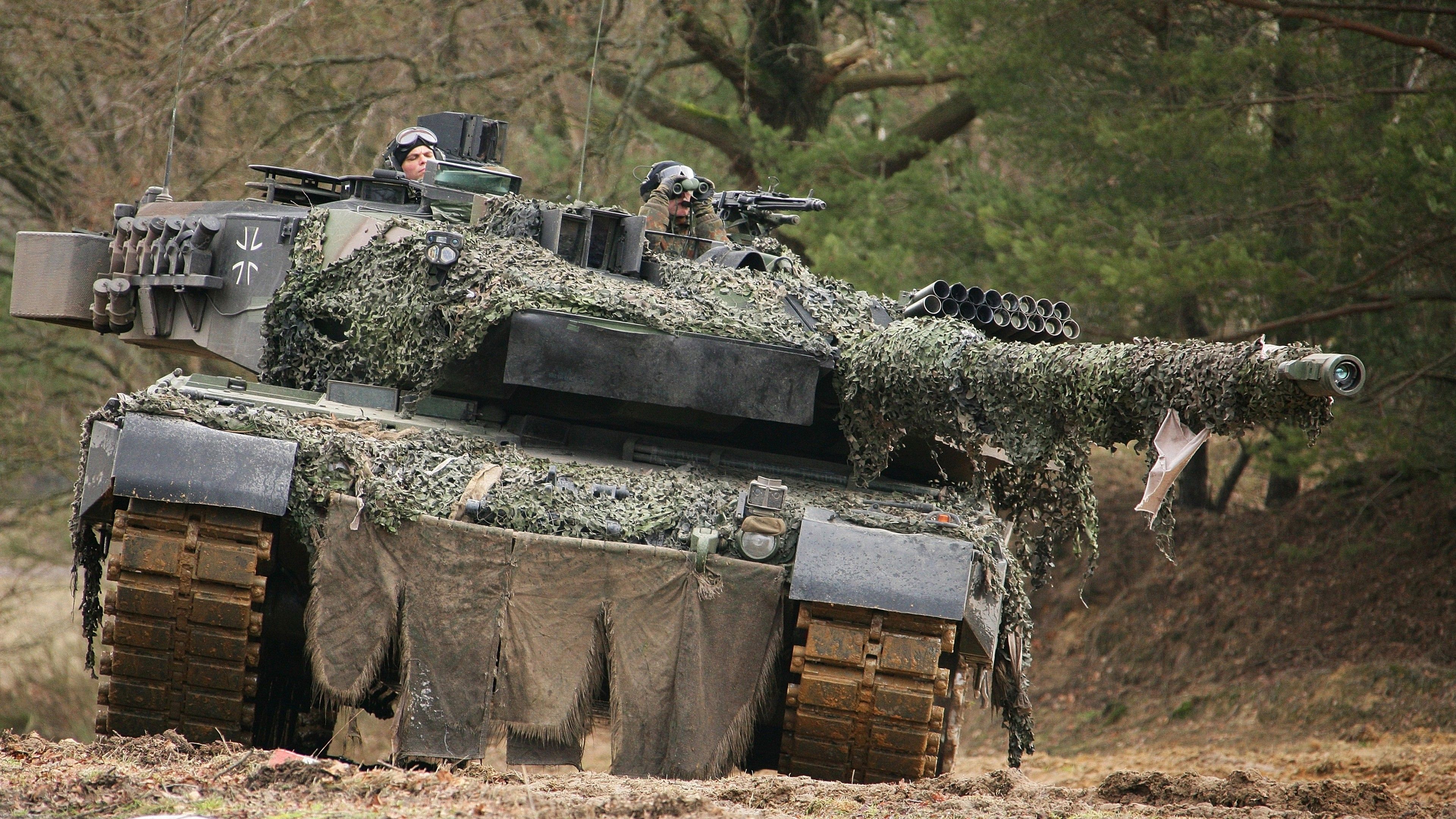 Wallpaper Leopard MBT, tank, German, military vehicle