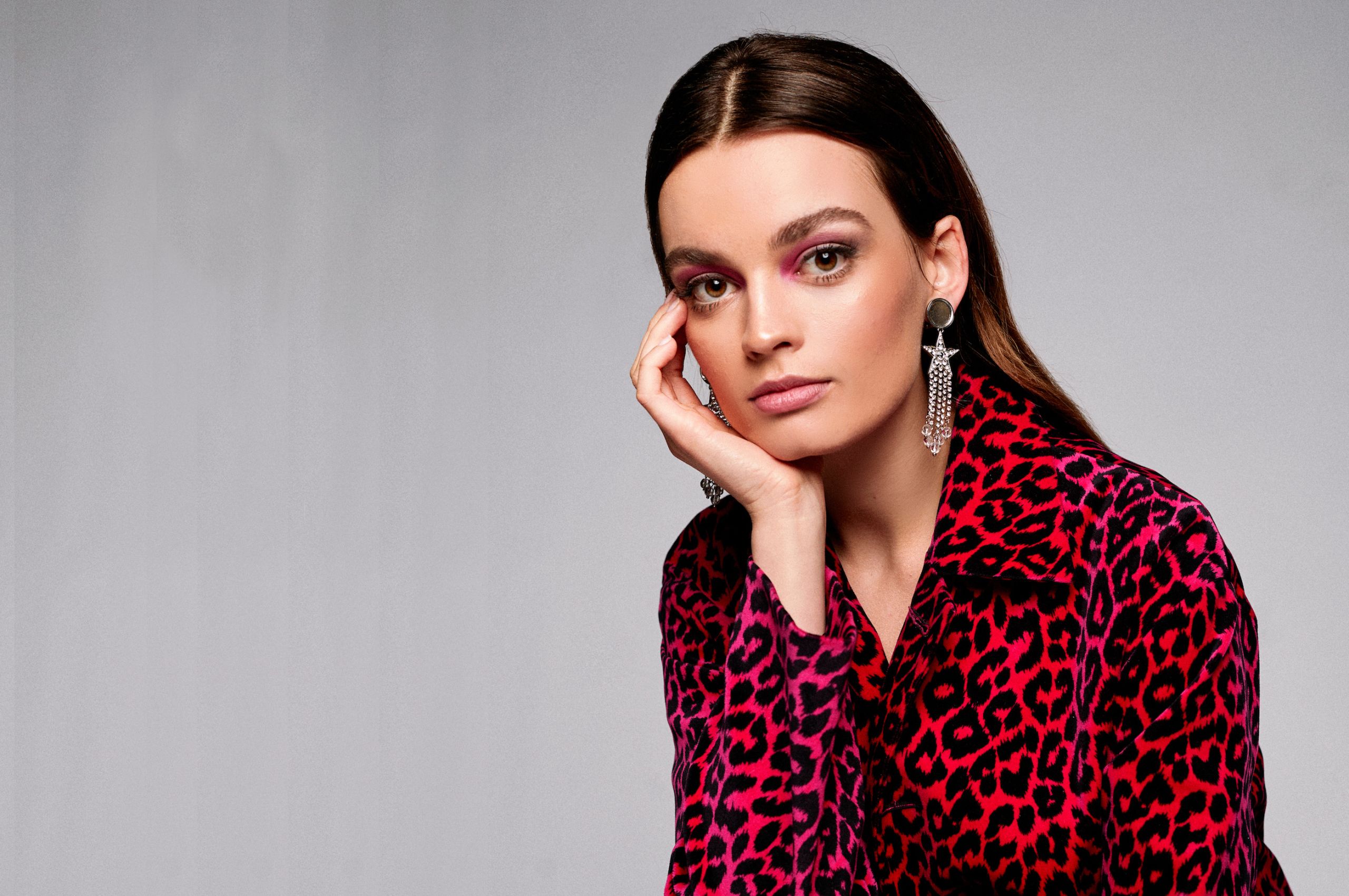 Emma Mackey 2019 Chromebook Pixel Wallpaper, HD