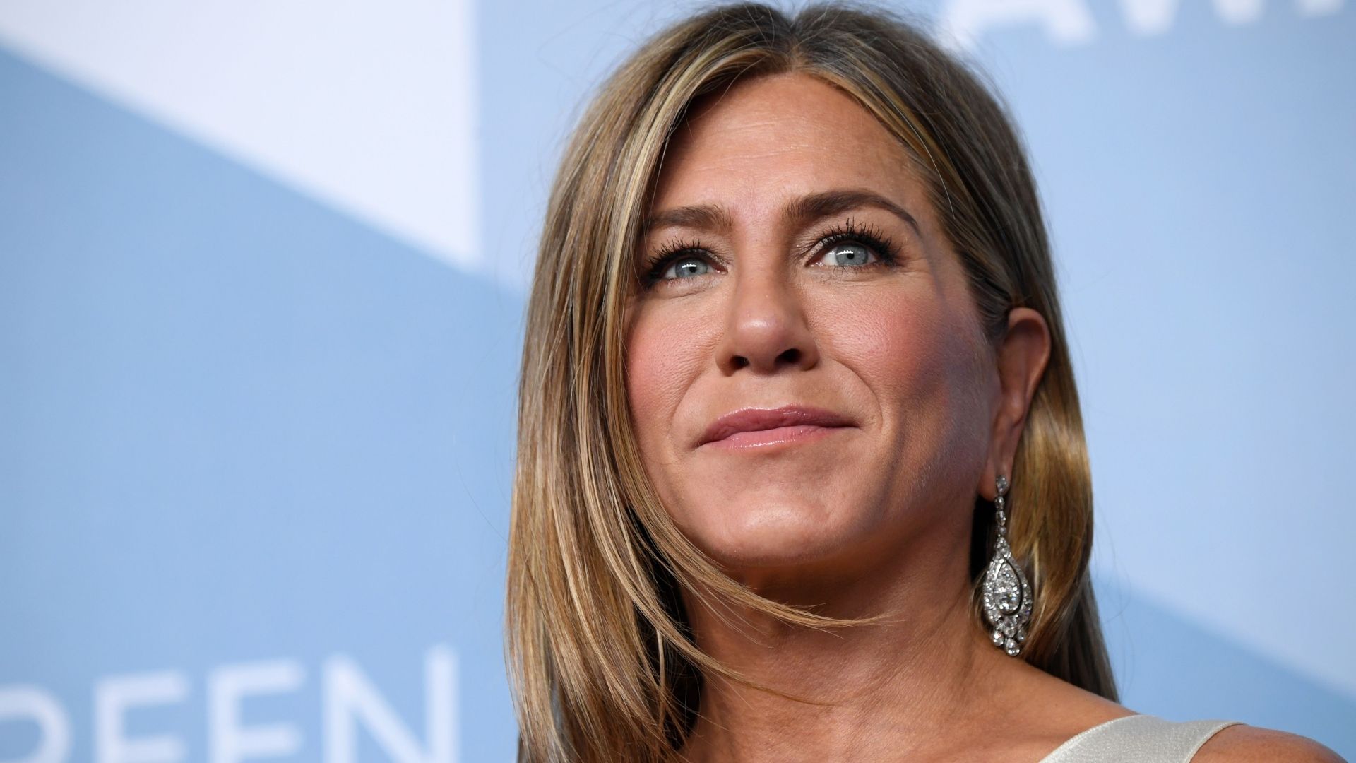Jennifer Aniston: How a 'Destabilized' Childhood Made Her an