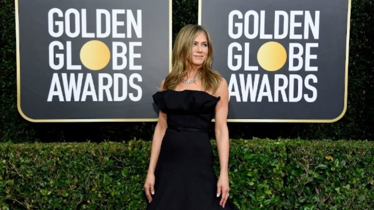 Golden Globes 2020: Jennifer Aniston's Sleek Black Dress Has Fans