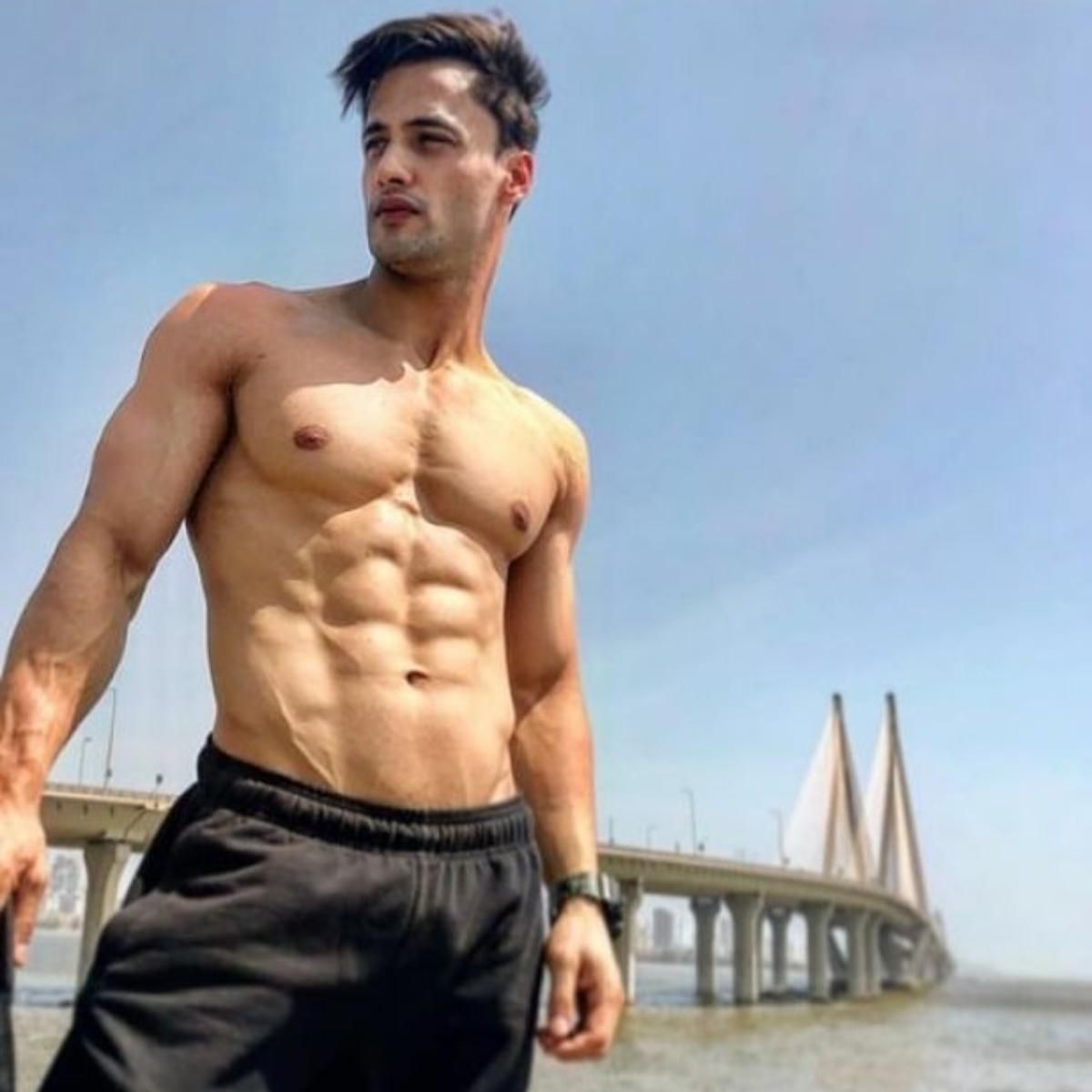 Bigg Boss 13 contestant Asim Riaz is a star in the making; See PHOTOS