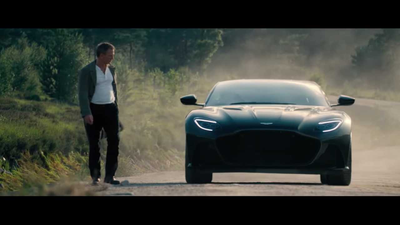 No Time To Die Drops, Stars James Bond's Aston Martins