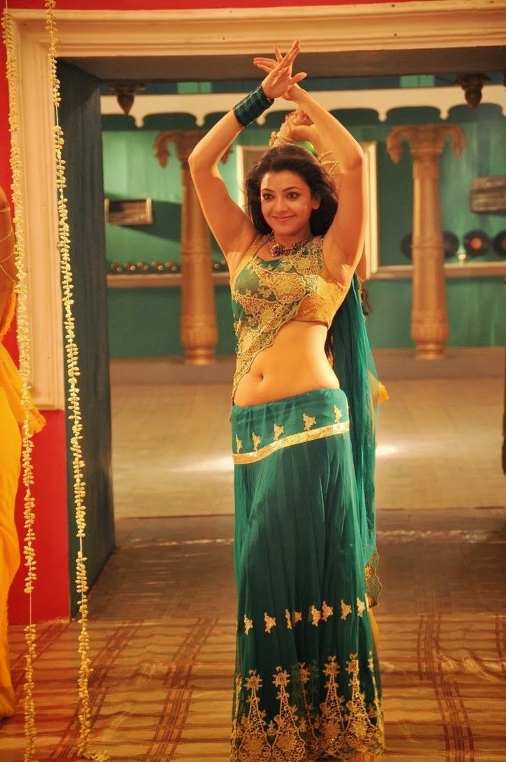 Kajal Agarwal Latest Hot Navel Show Pics from All in All Azhagu