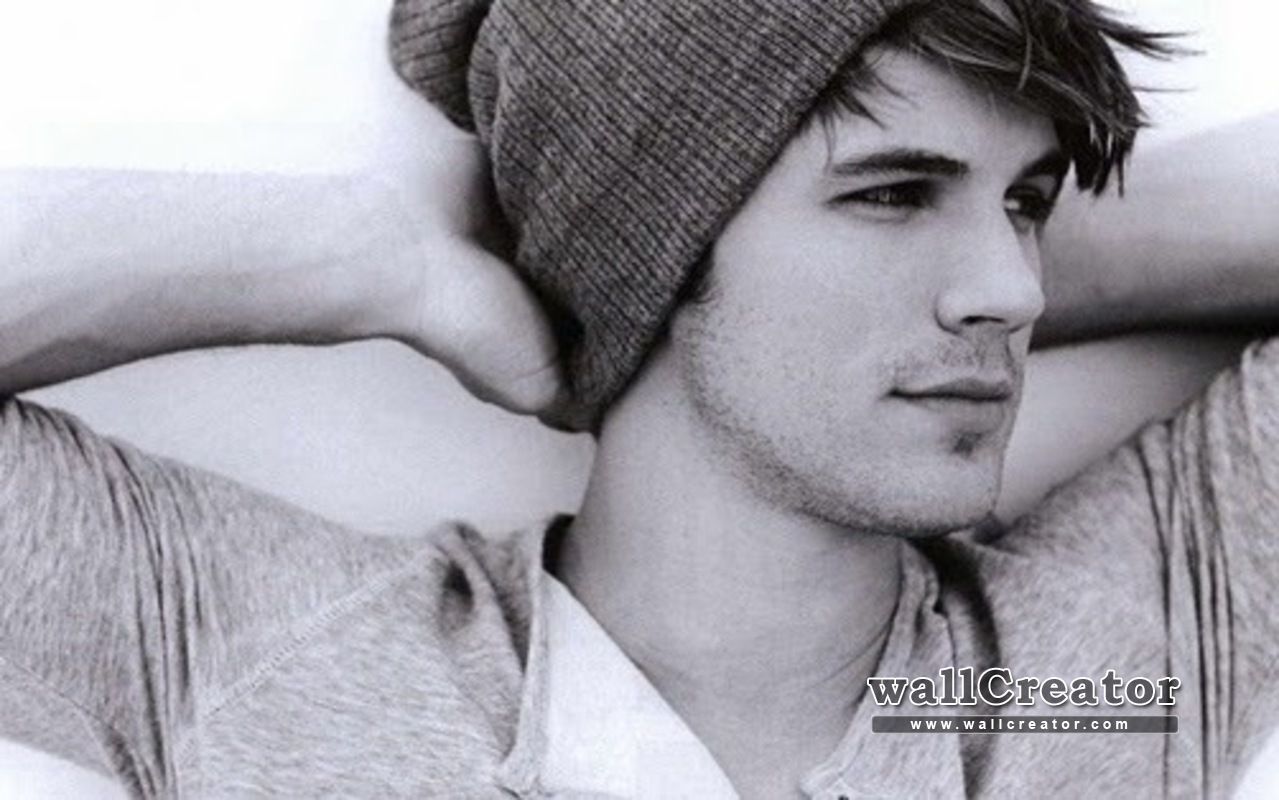 matt lanter wallpaper in beanies, Matt