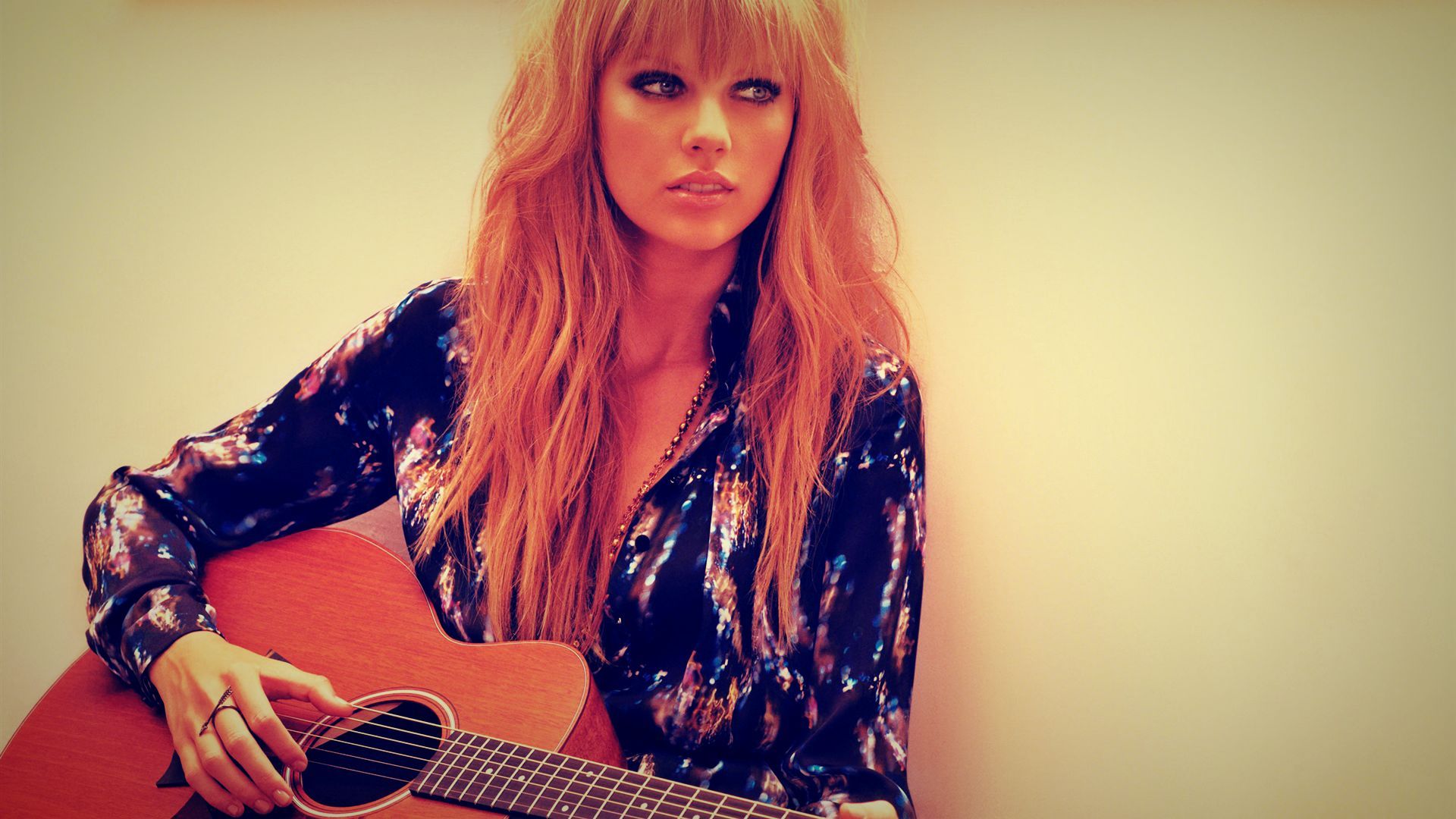 Photo Of Taylor Swift With Acoustic Guitar HD Wallpaper