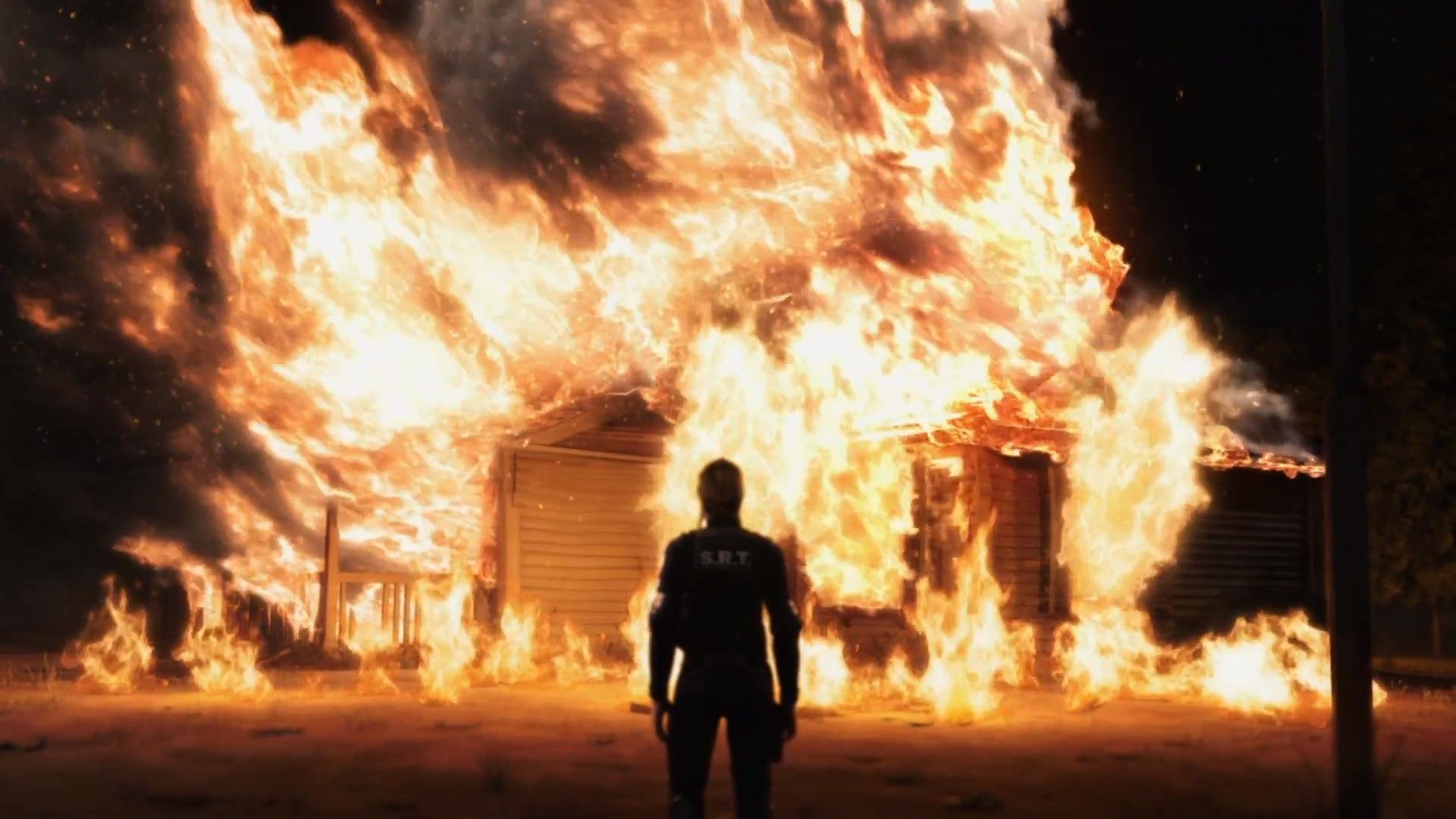 Resident Evil Degeneration: Burning House Scene Image