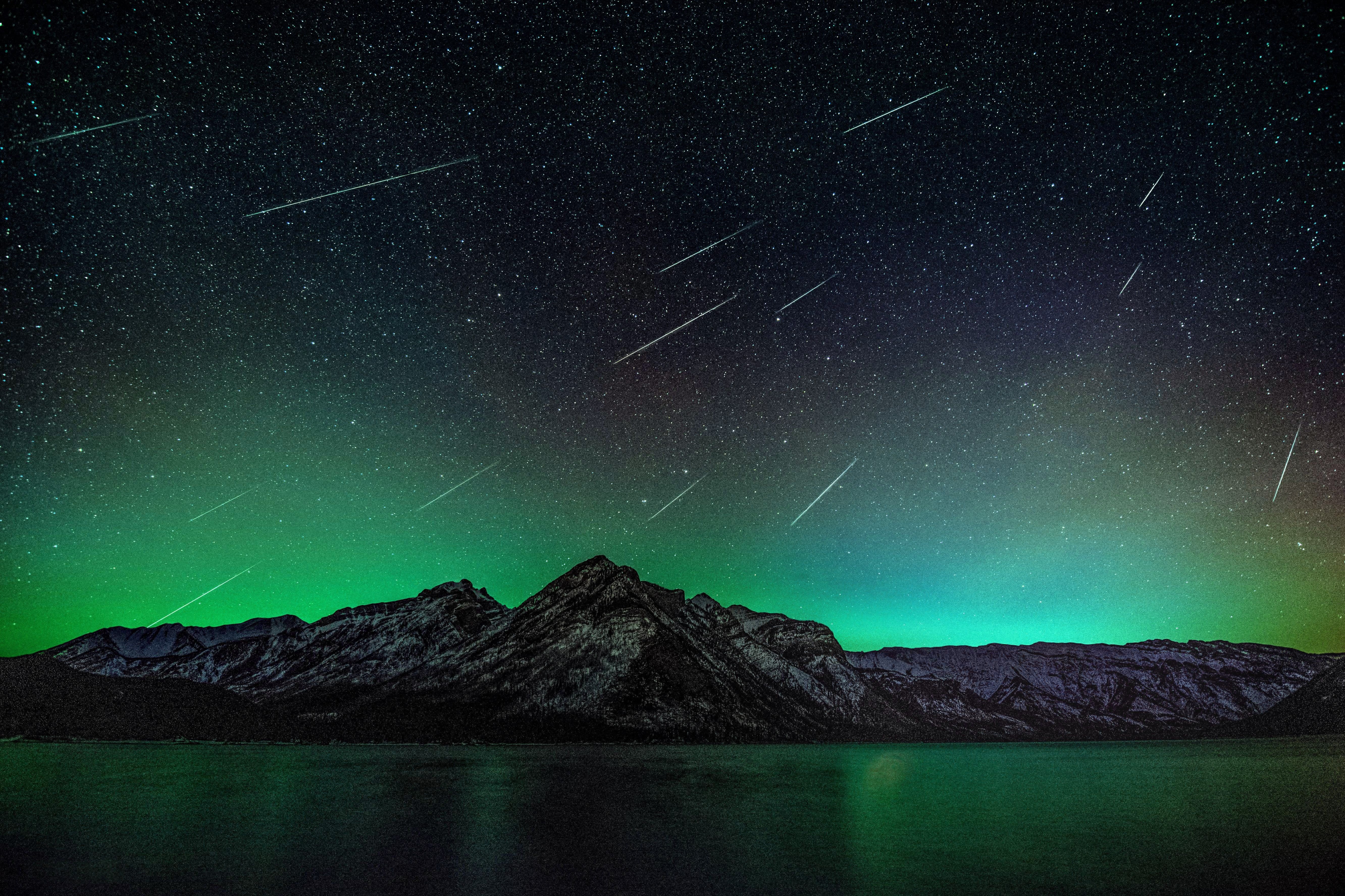 Meteors HD wallpaper free download