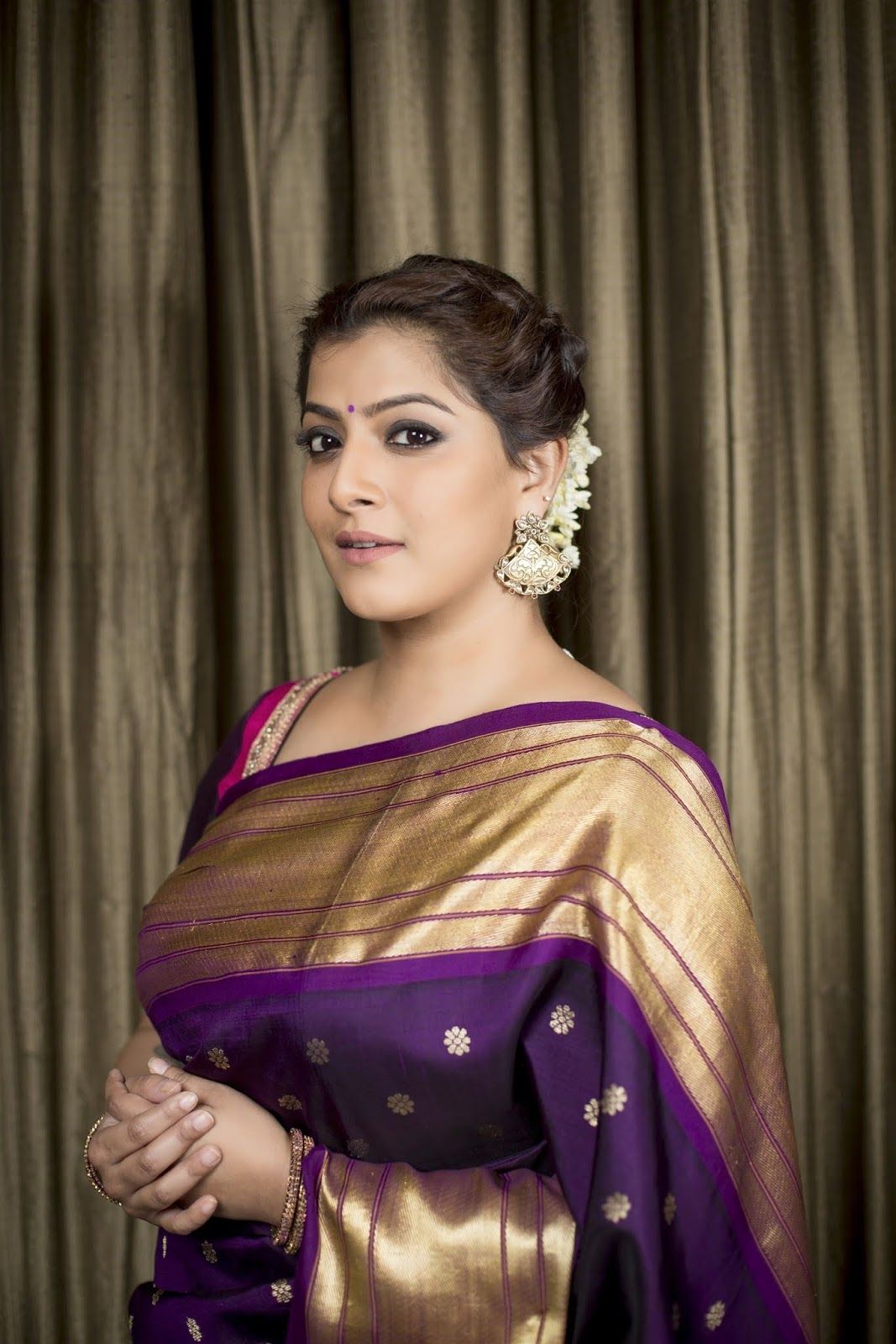 Actress , varalaxmi Sarathkumar Latest Image, HD Stills